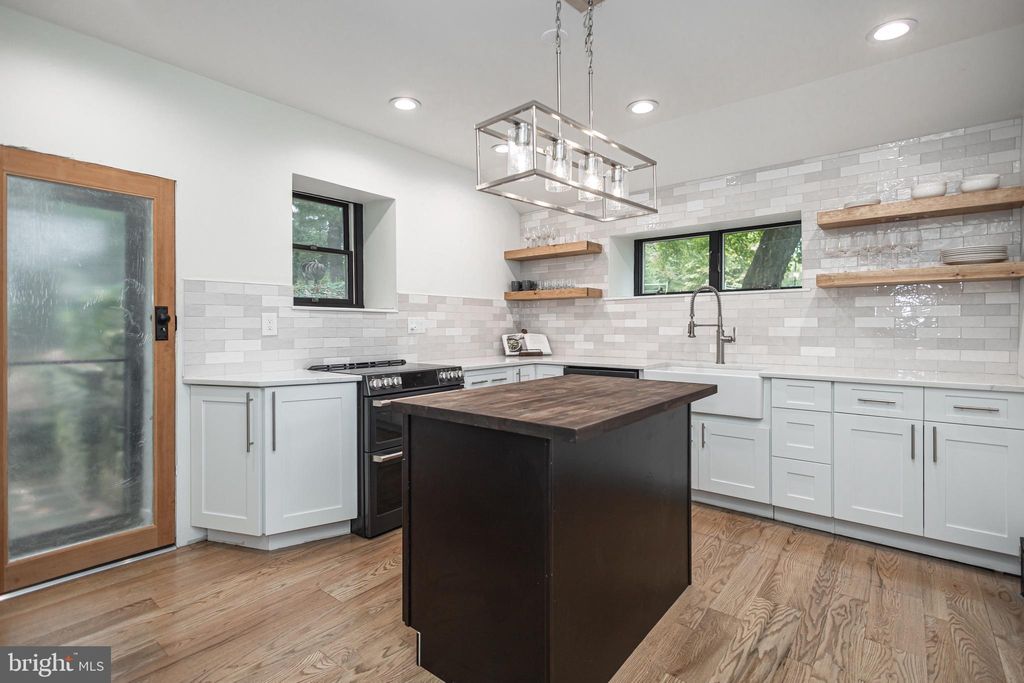 Photo of 45 Sauerman Road, DOYLESTOWN, PA 18901 (MLS # PABU2093522)
