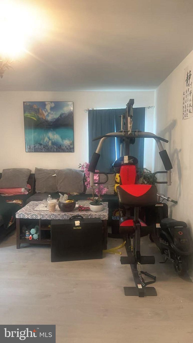 SOMERTON - Residential