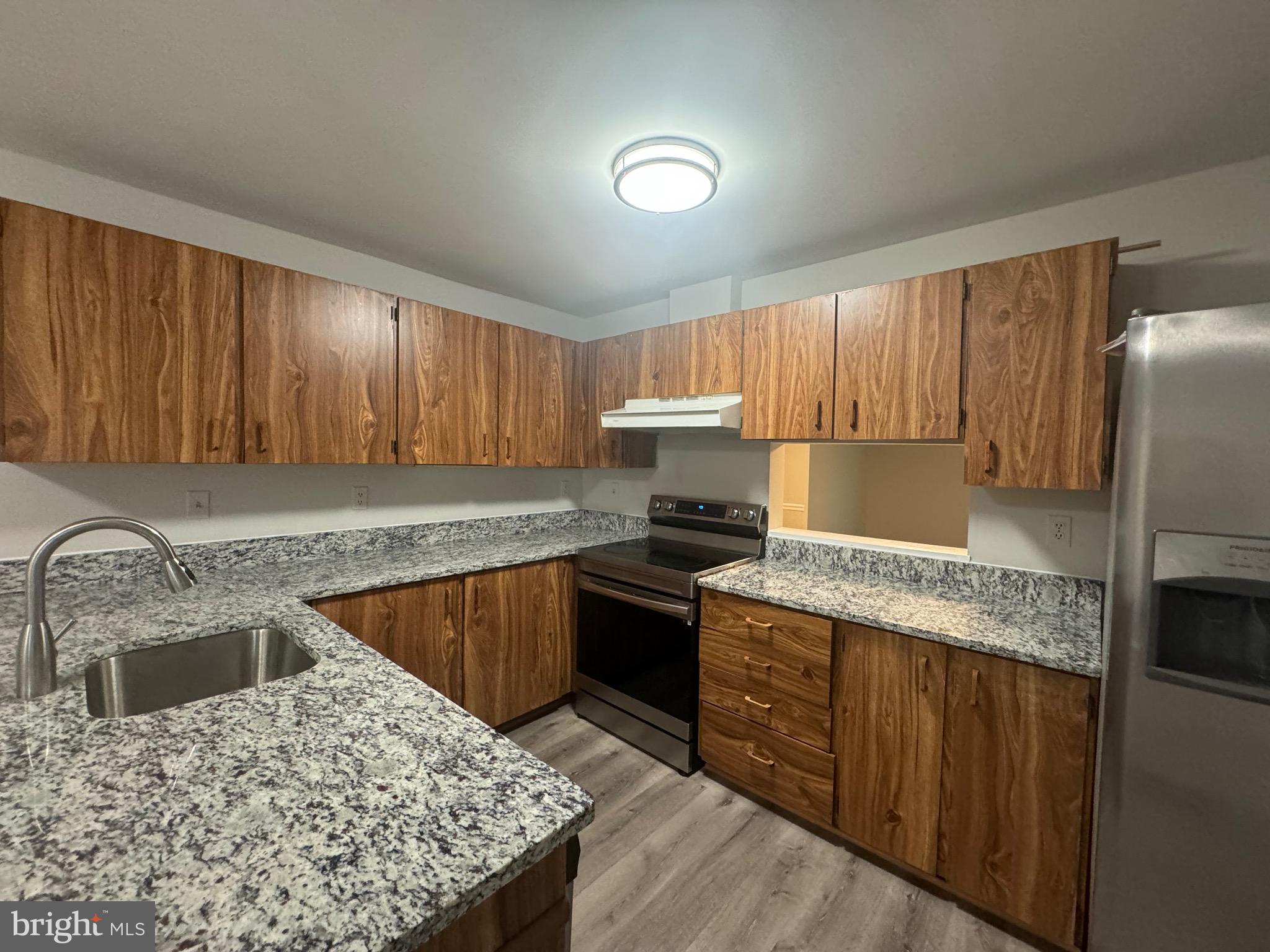 KINGS CONTRIVANCE - Residential Lease