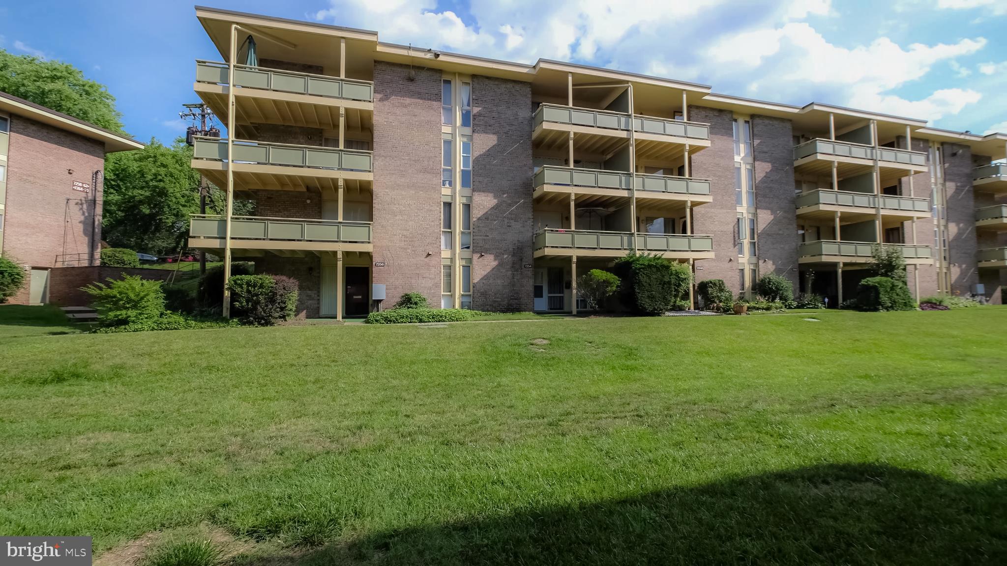 HOLLY HILL CONDOMINIUMS - Residential