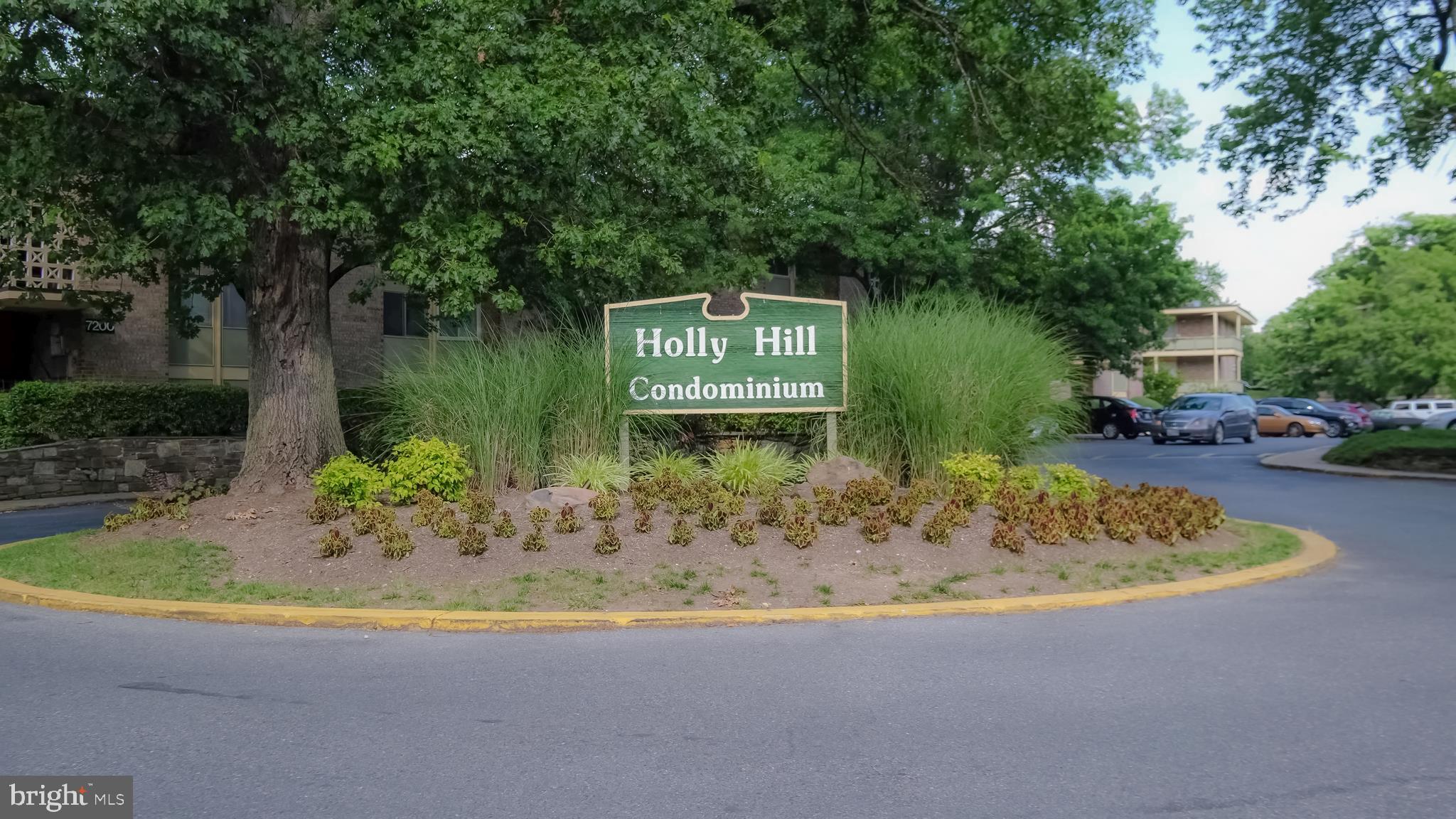 HOLLY HILL CONDOMINIUMS - Residential