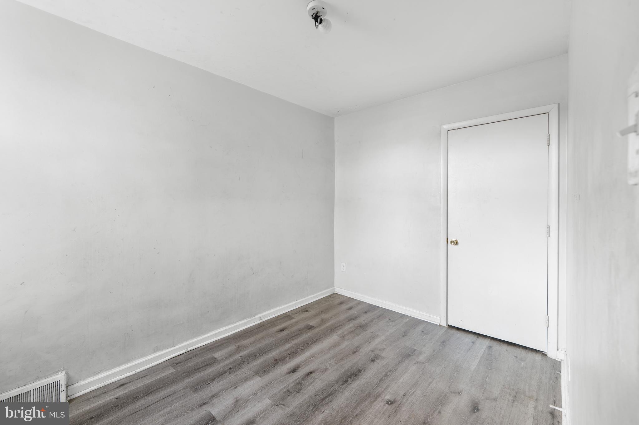 UNIVERSITY CITY - Residential