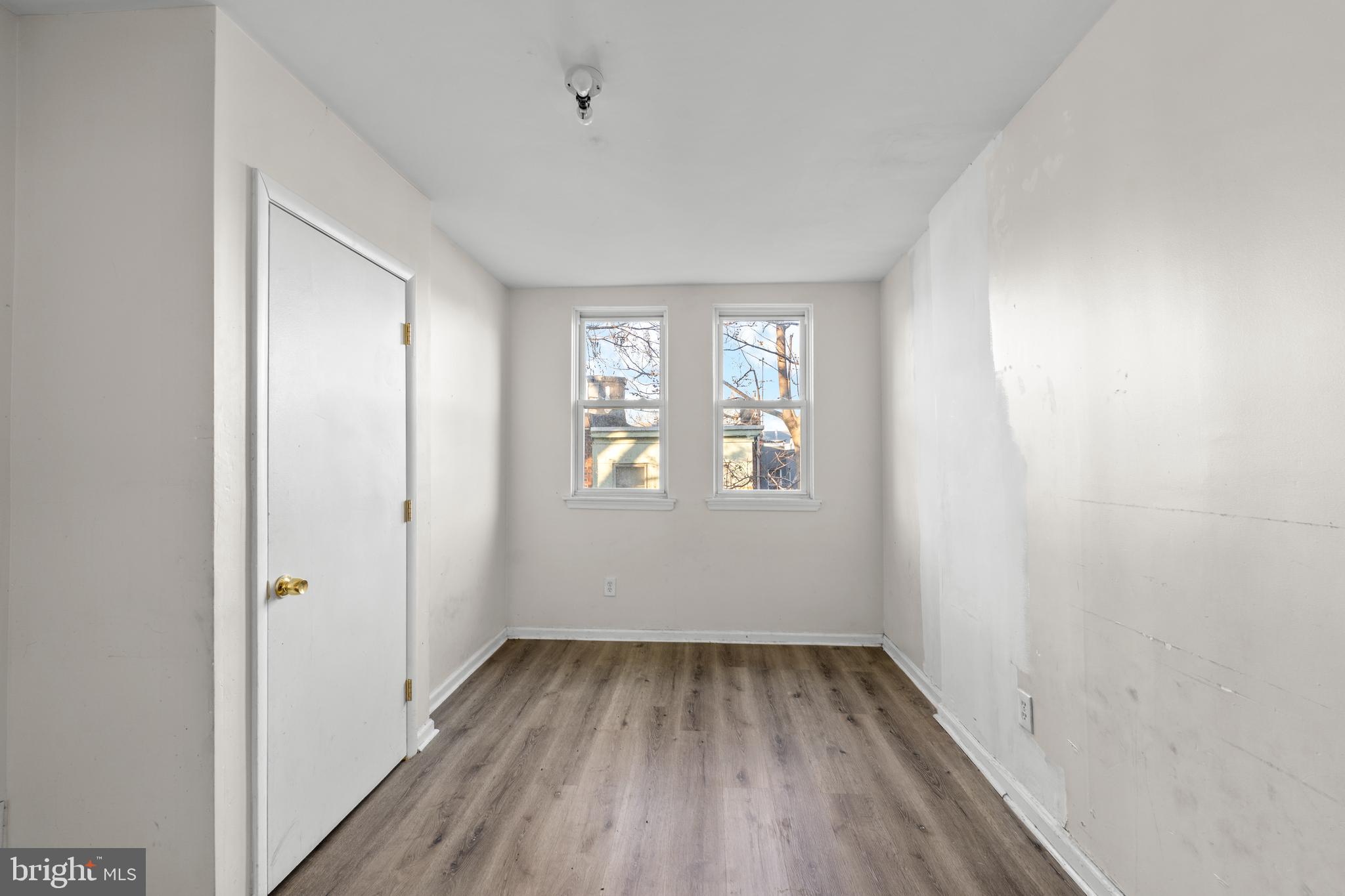 UNIVERSITY CITY - Residential