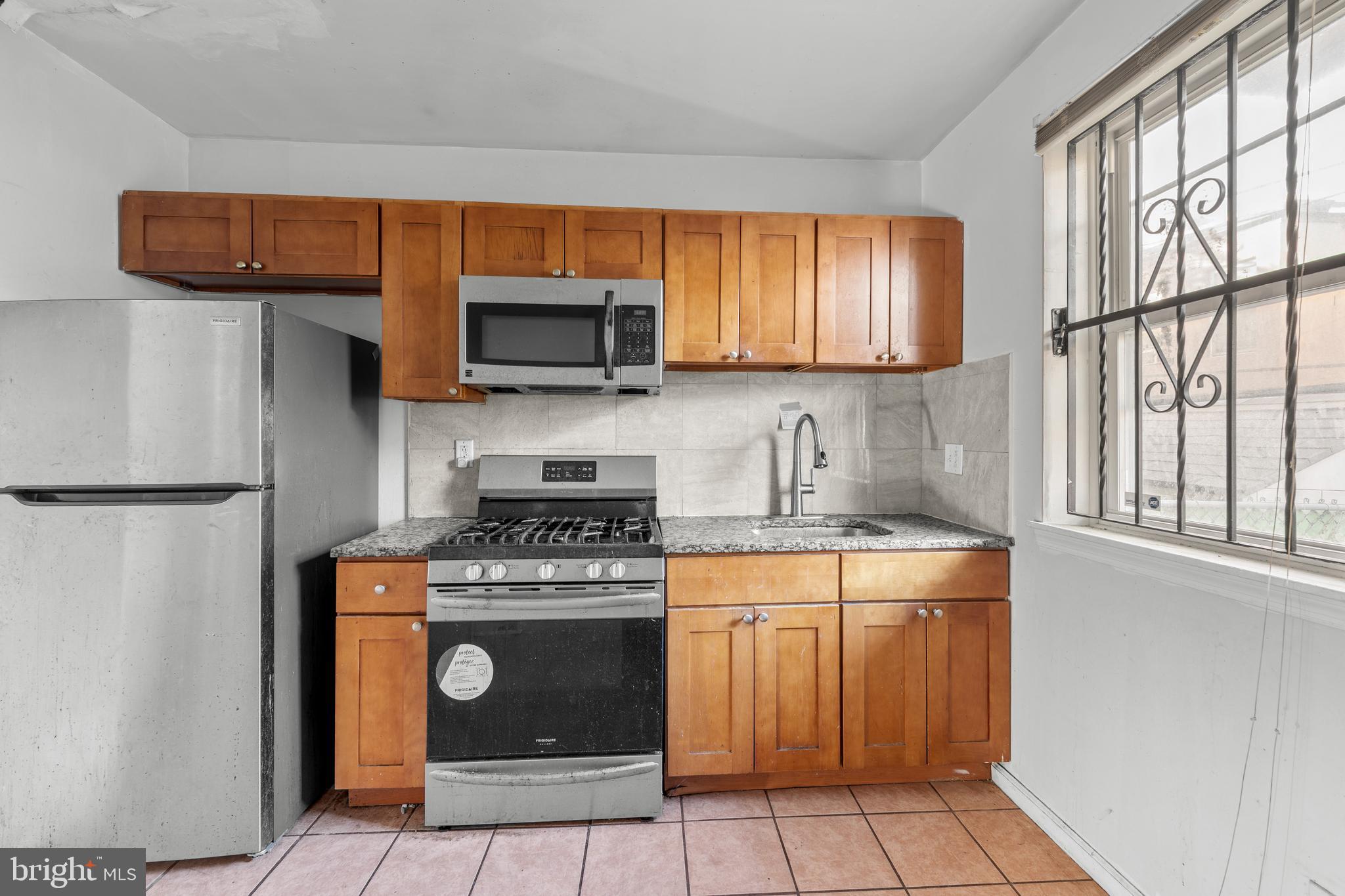 UNIVERSITY CITY - Residential