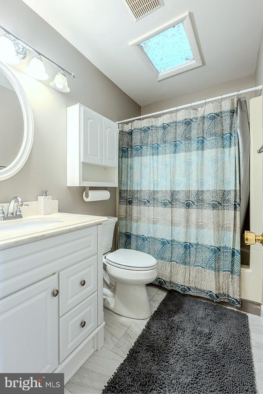 TREESIDE - Residential