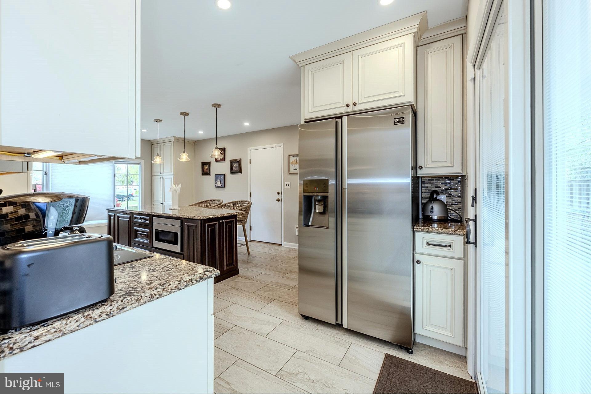 TREESIDE - Residential