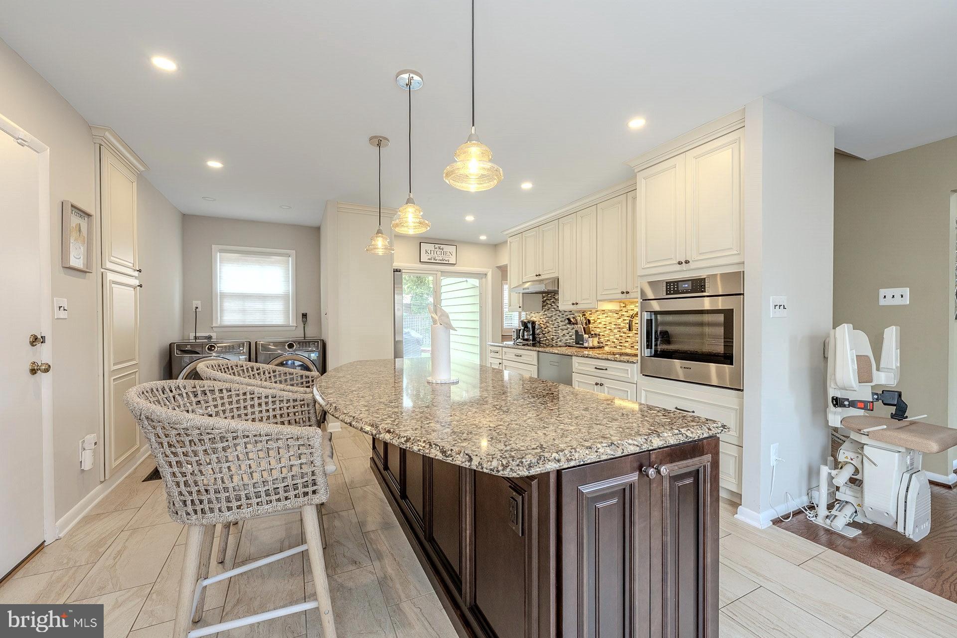 TREESIDE - Residential