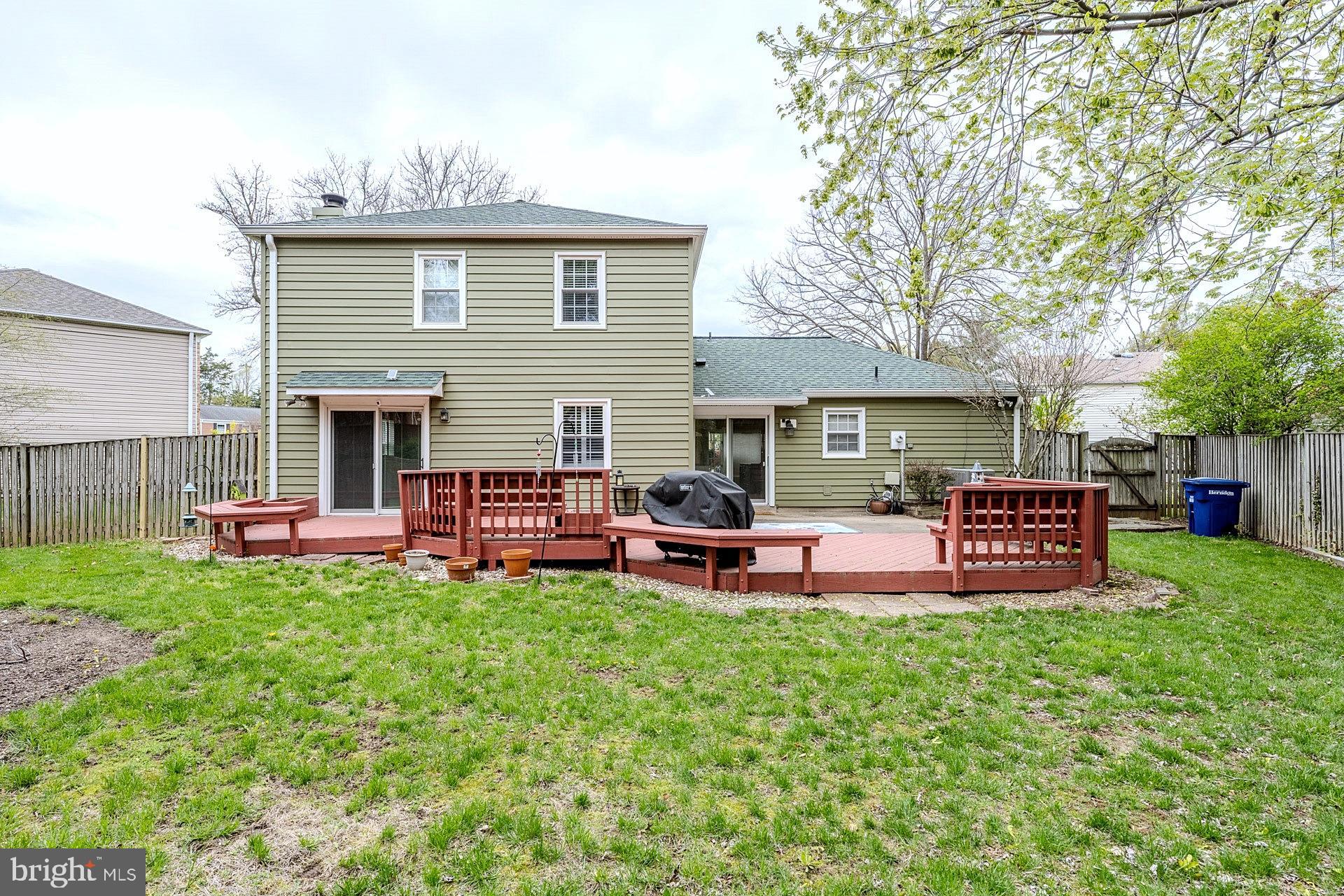 TREESIDE - Residential