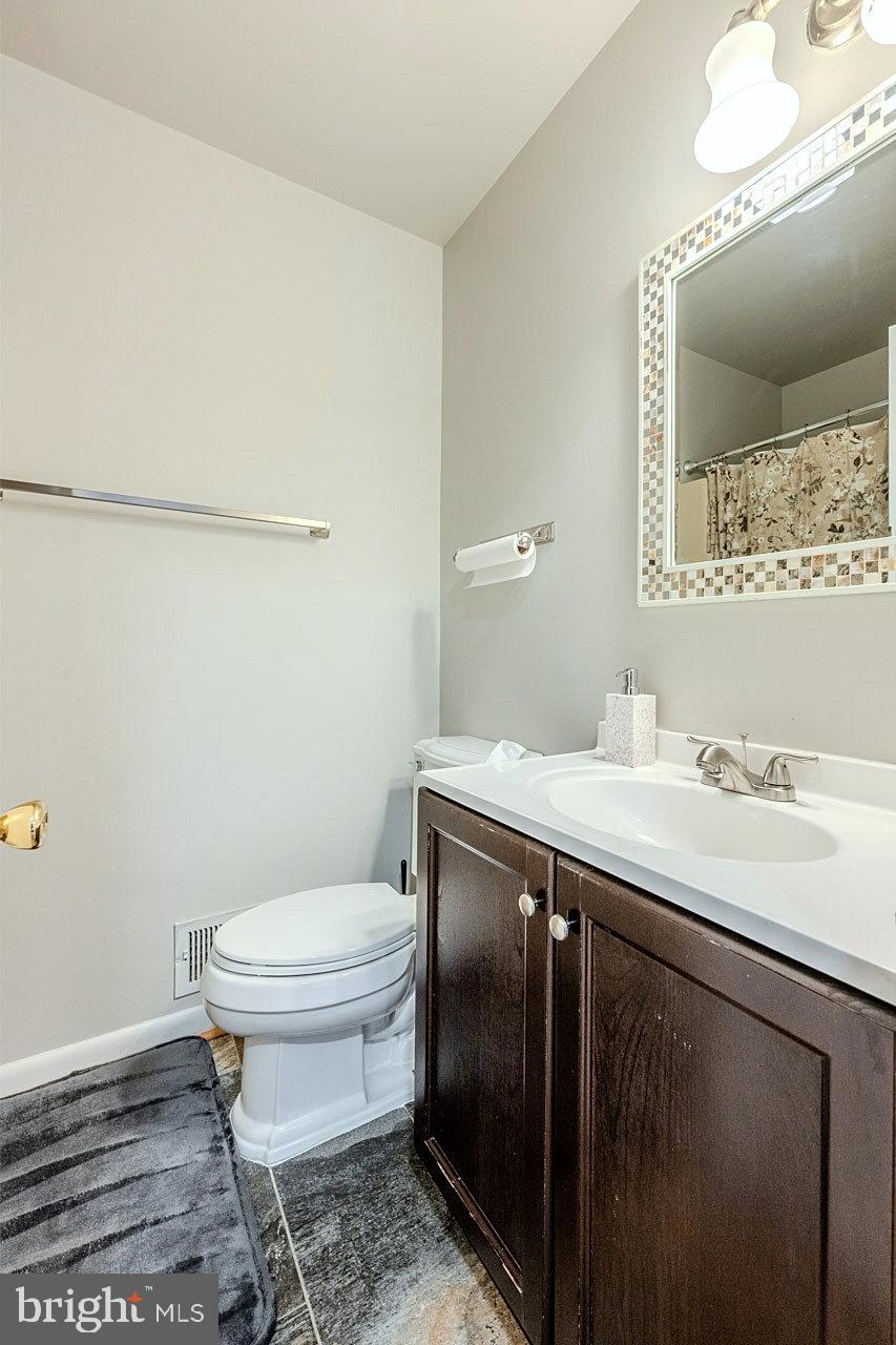 TREESIDE - Residential