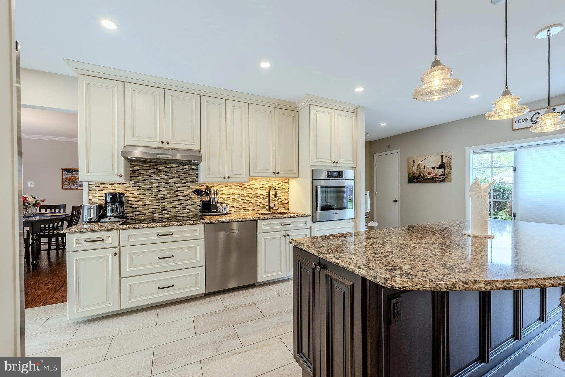 TREESIDE - Residential