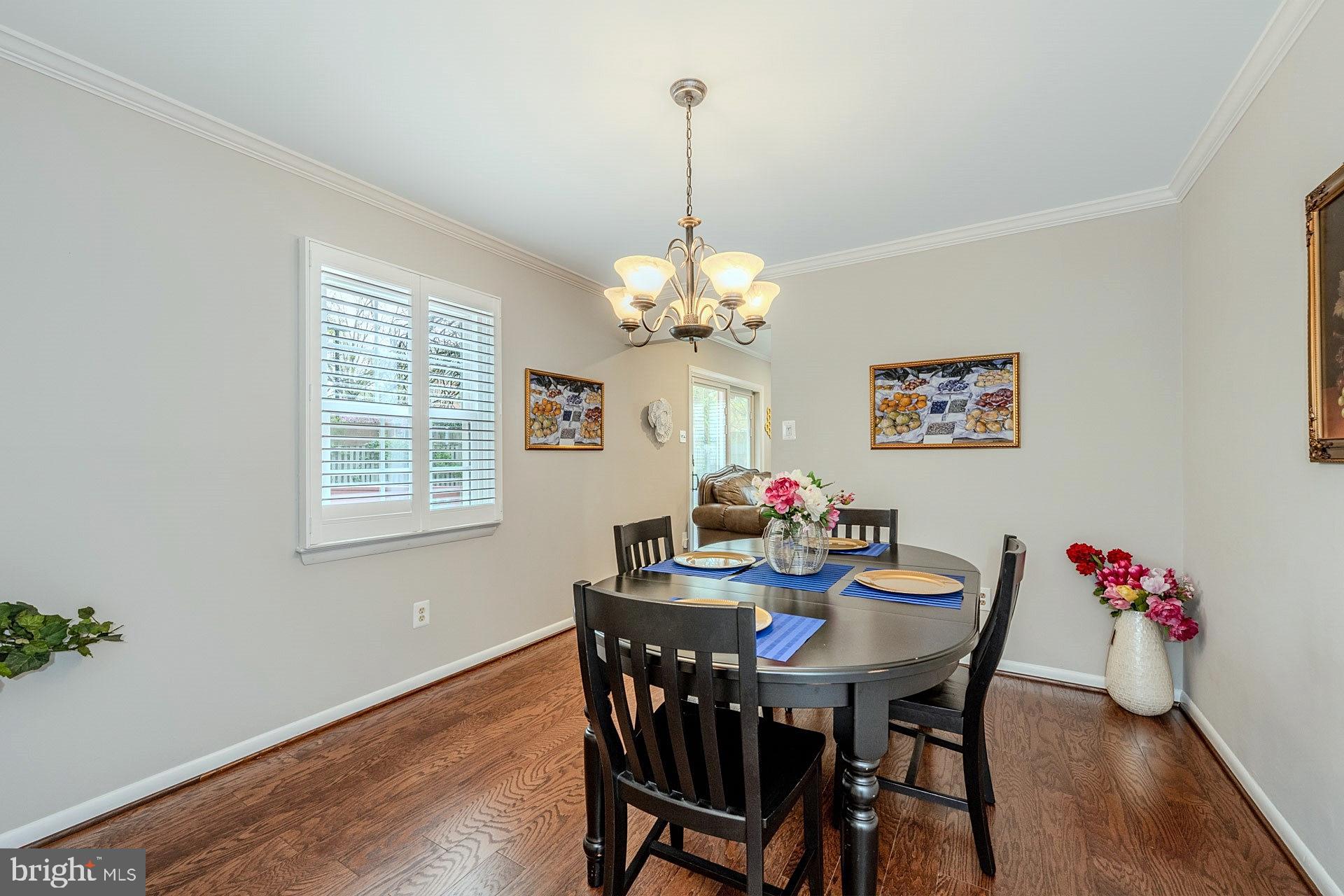 TREESIDE - Residential