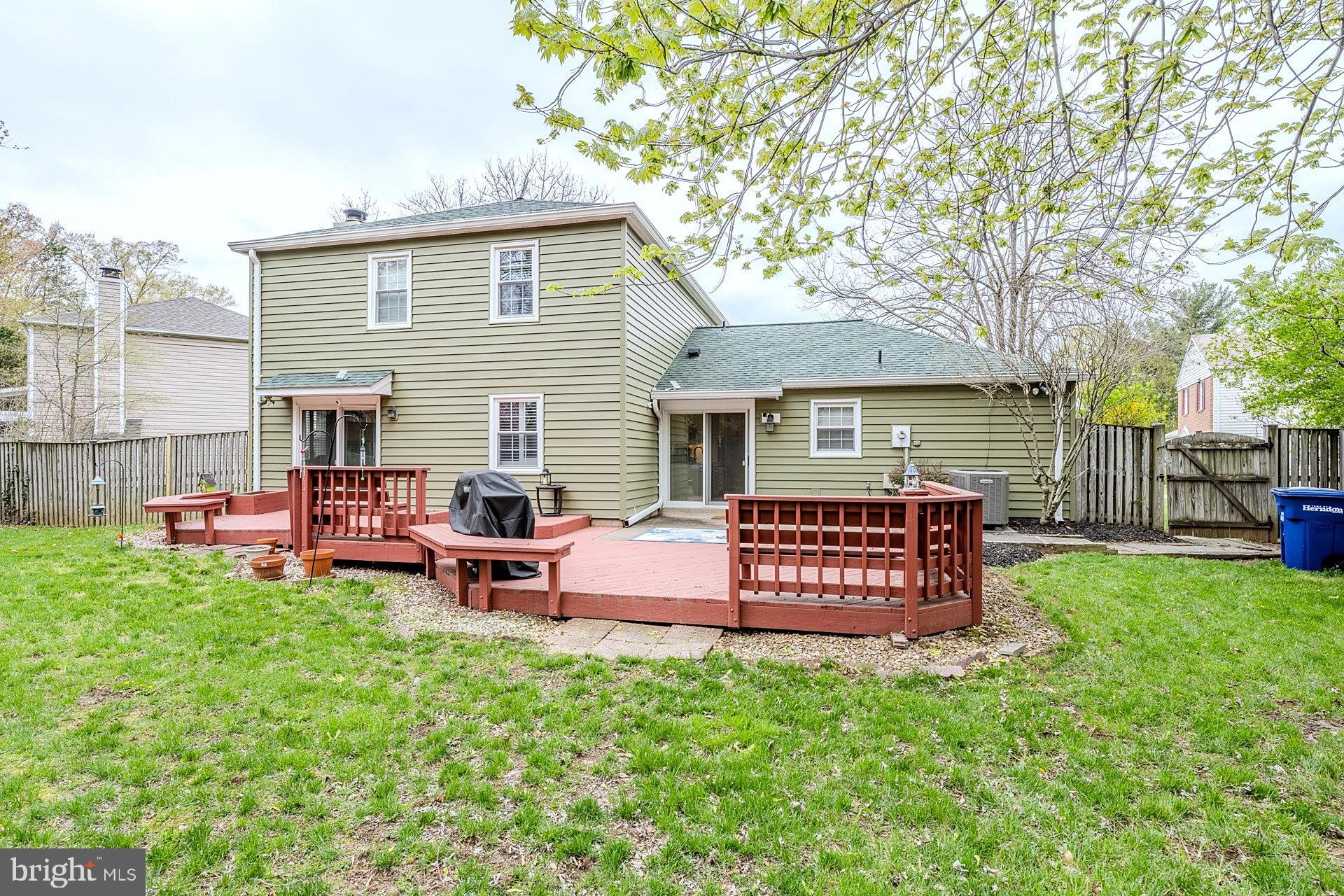 TREESIDE - Residential