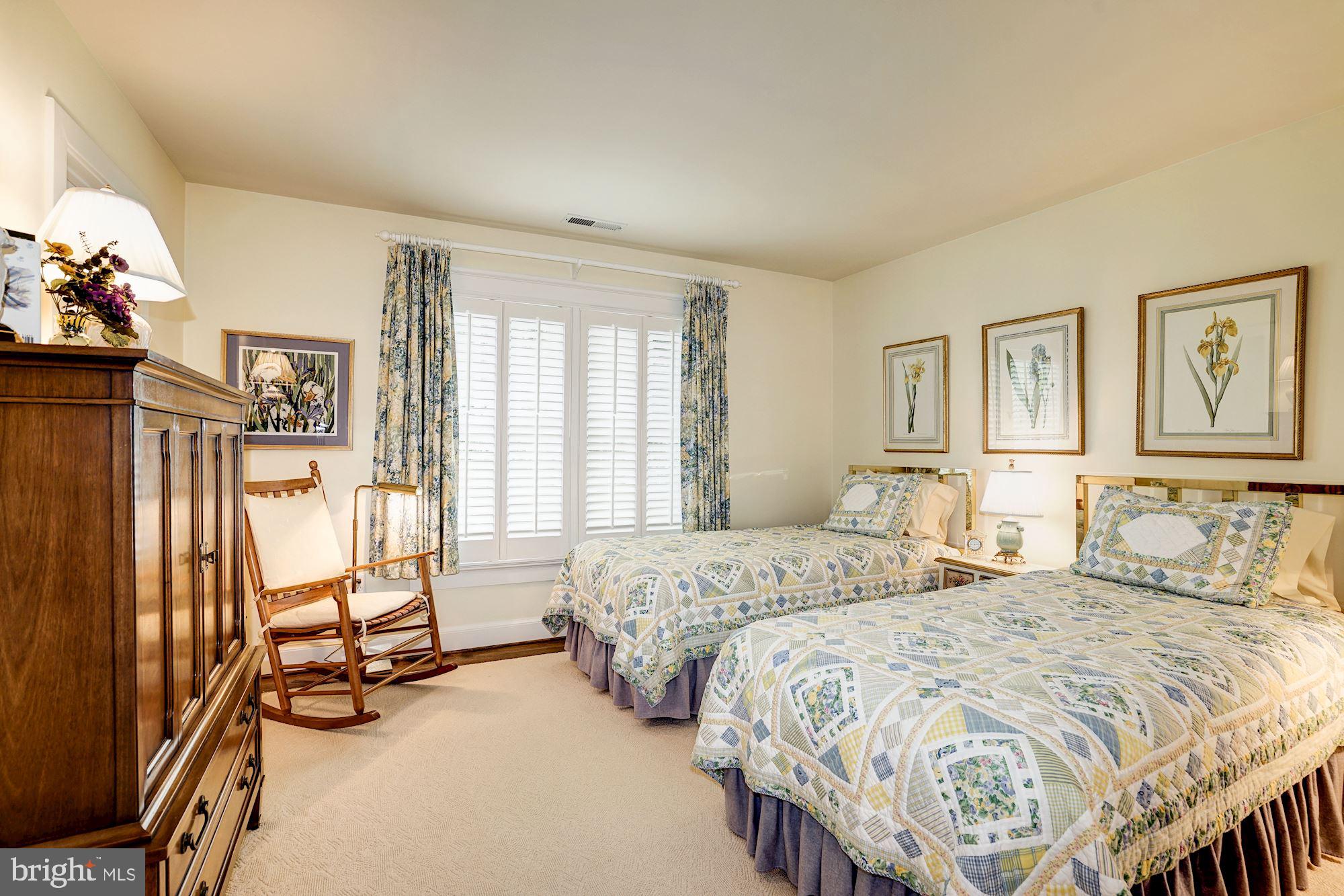 ROCK SPRING - Residential