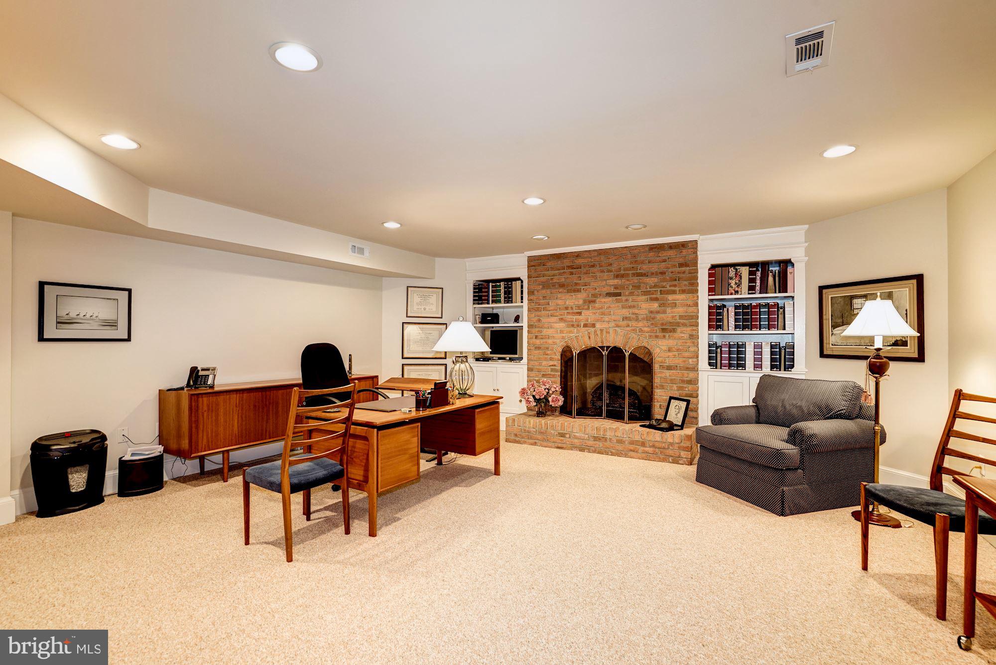 ROCK SPRING - Residential