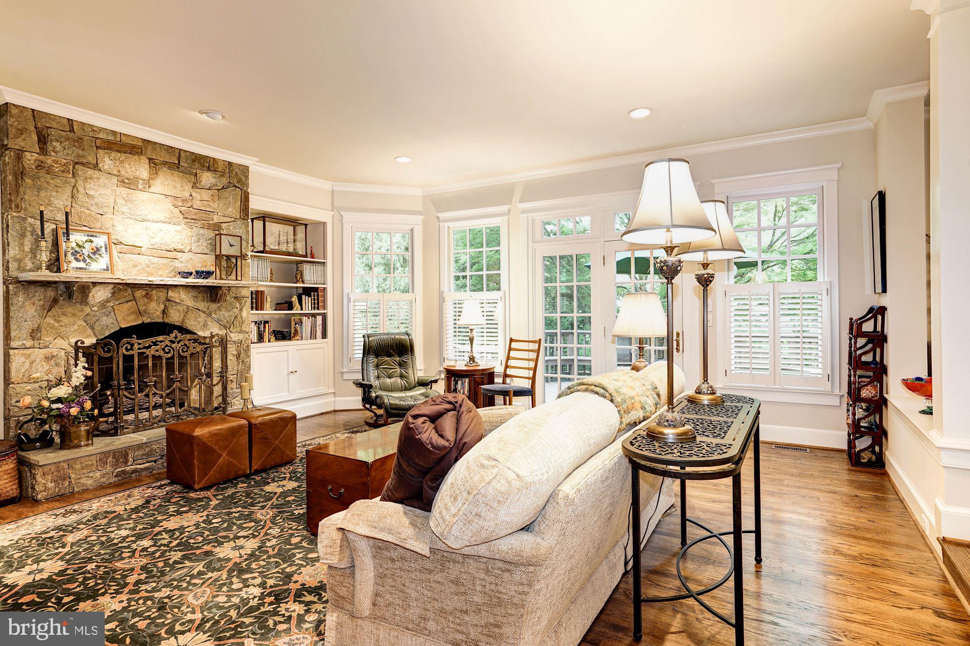 ROCK SPRING - Residential