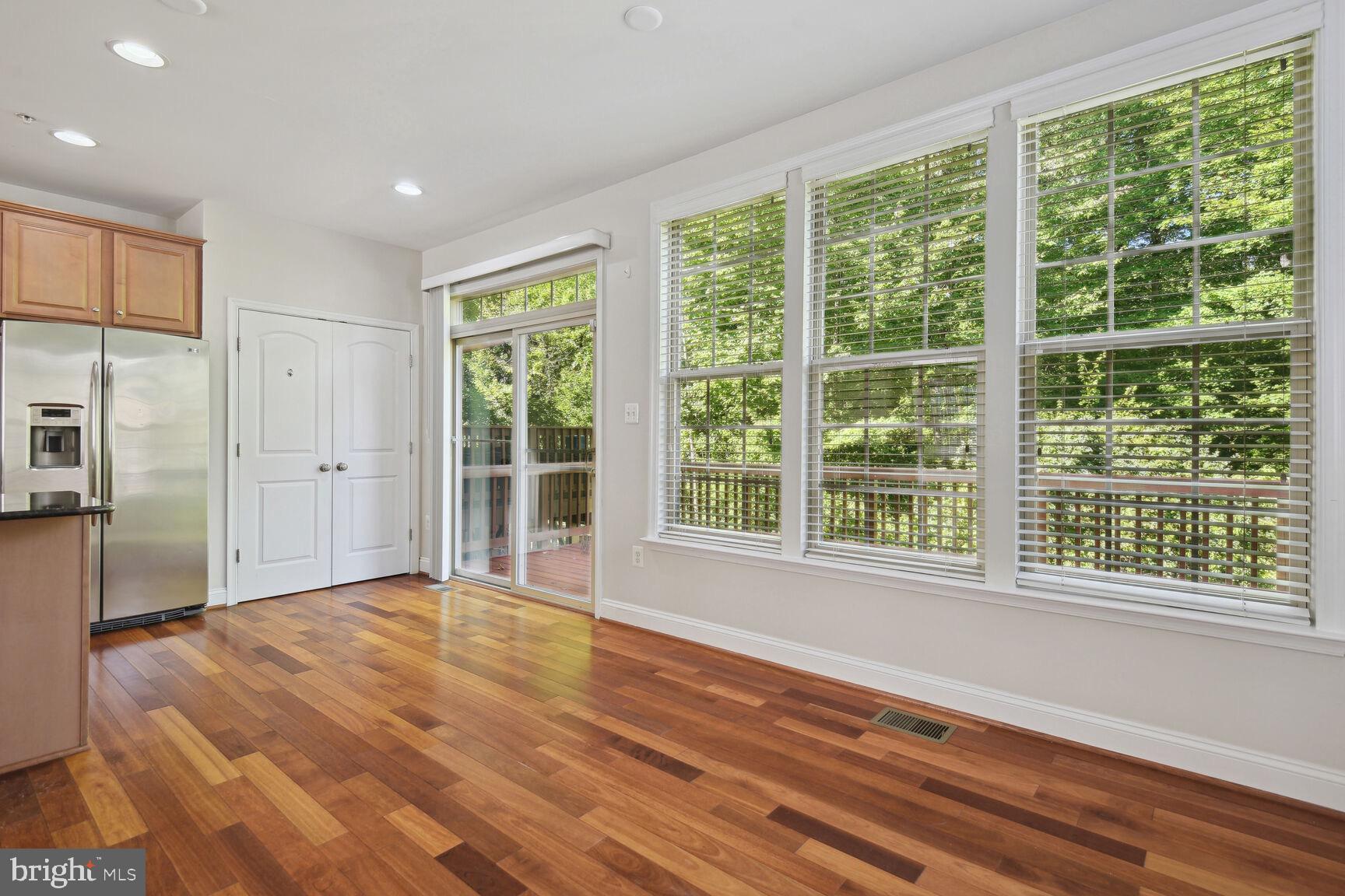 ROCKVILLE - Residential Lease