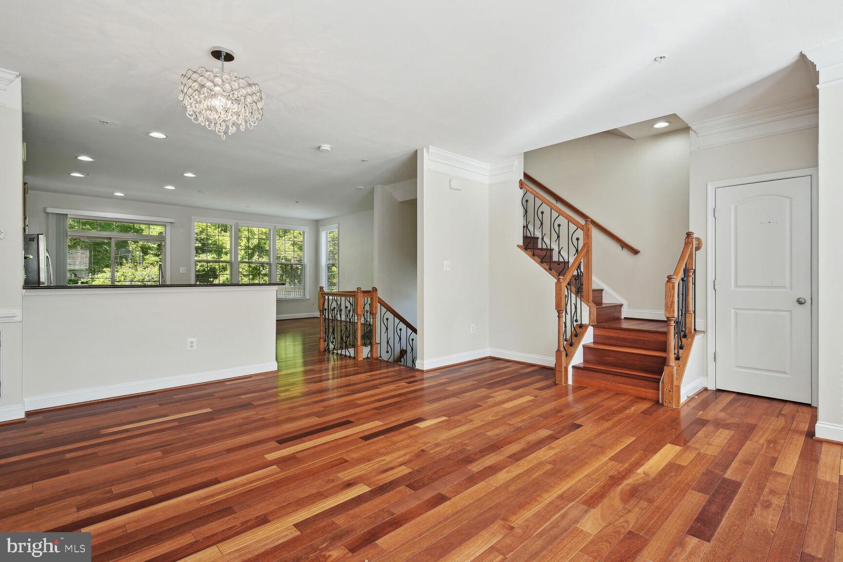 ROCKVILLE - Residential Lease