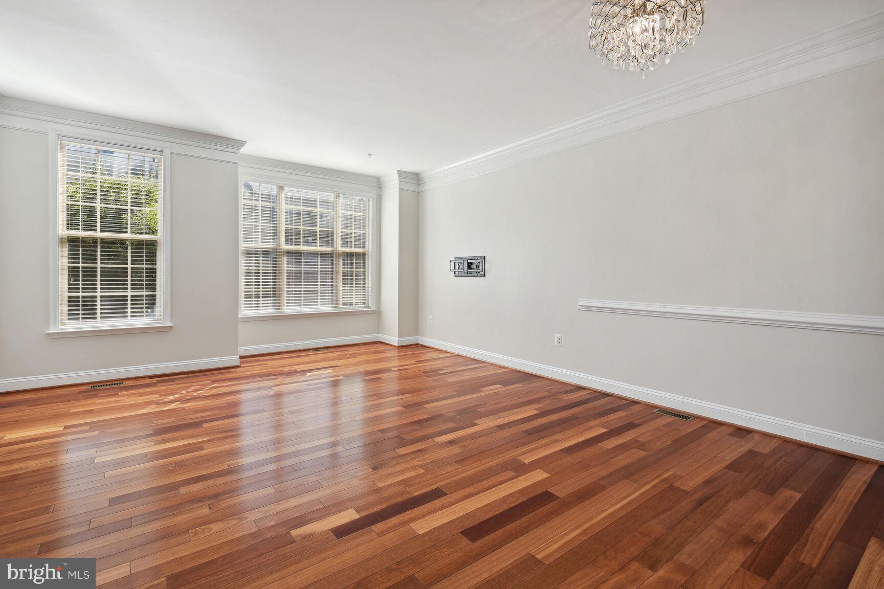 ROCKVILLE - Residential Lease