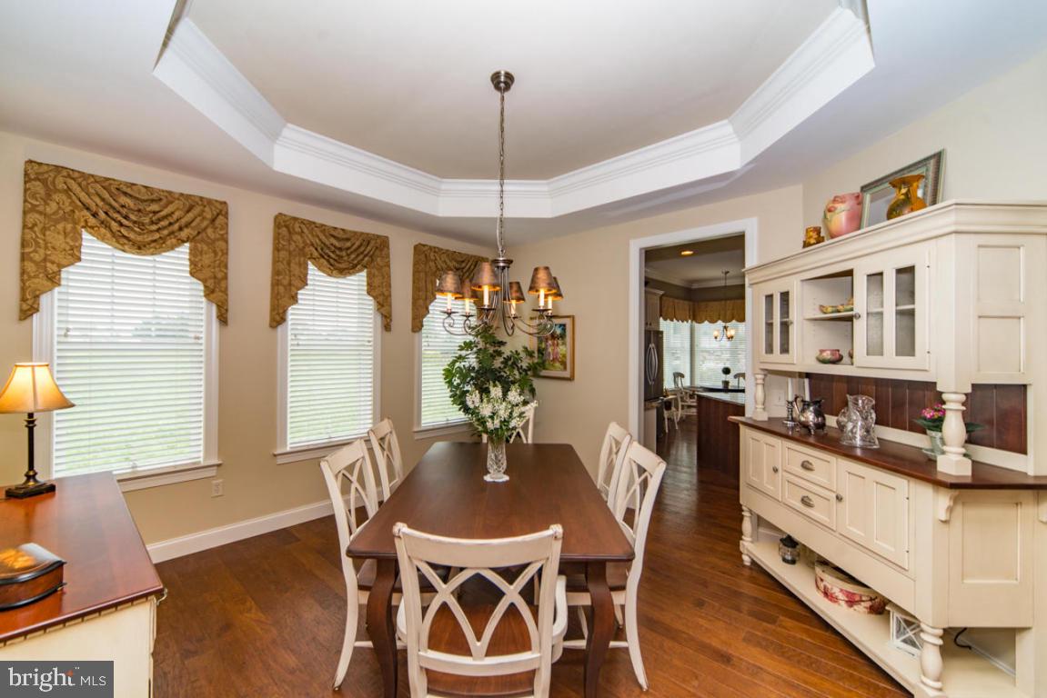 HOME TOWNE SQUARE - Residential