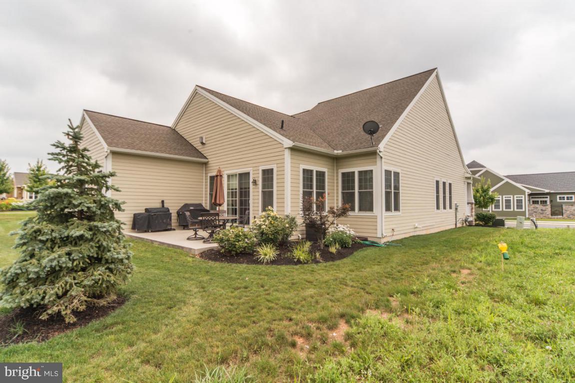 HOME TOWNE SQUARE - Residential