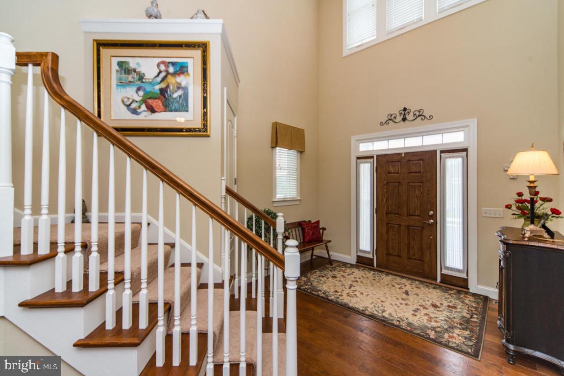 HOME TOWNE SQUARE - Residential