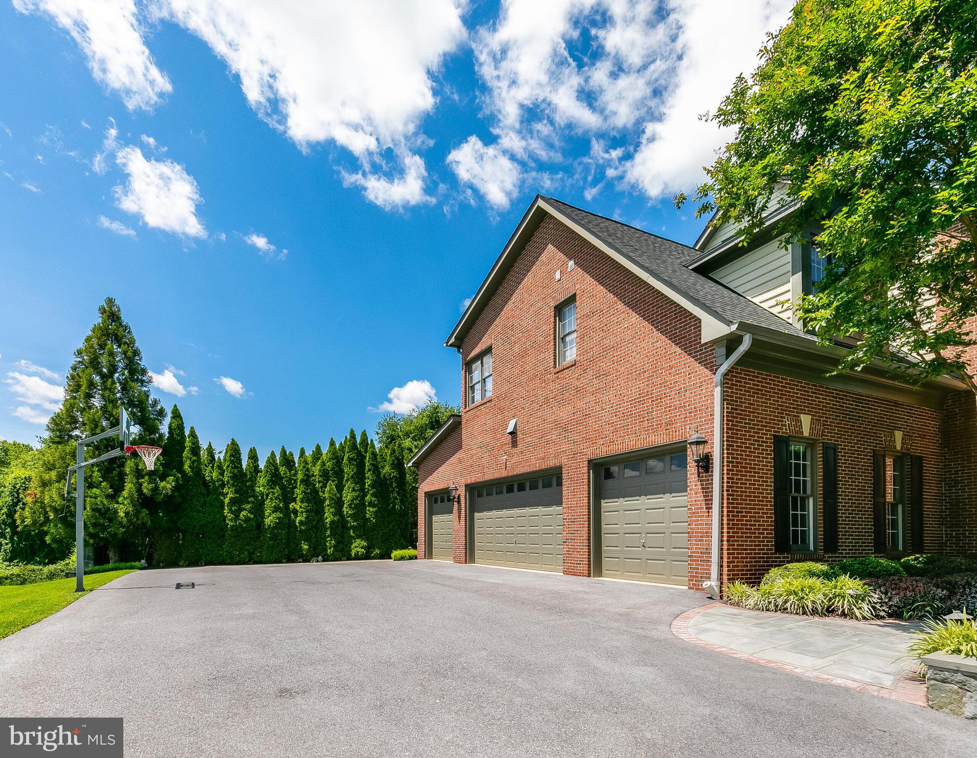 GRIFFITH ESTATES - Residential