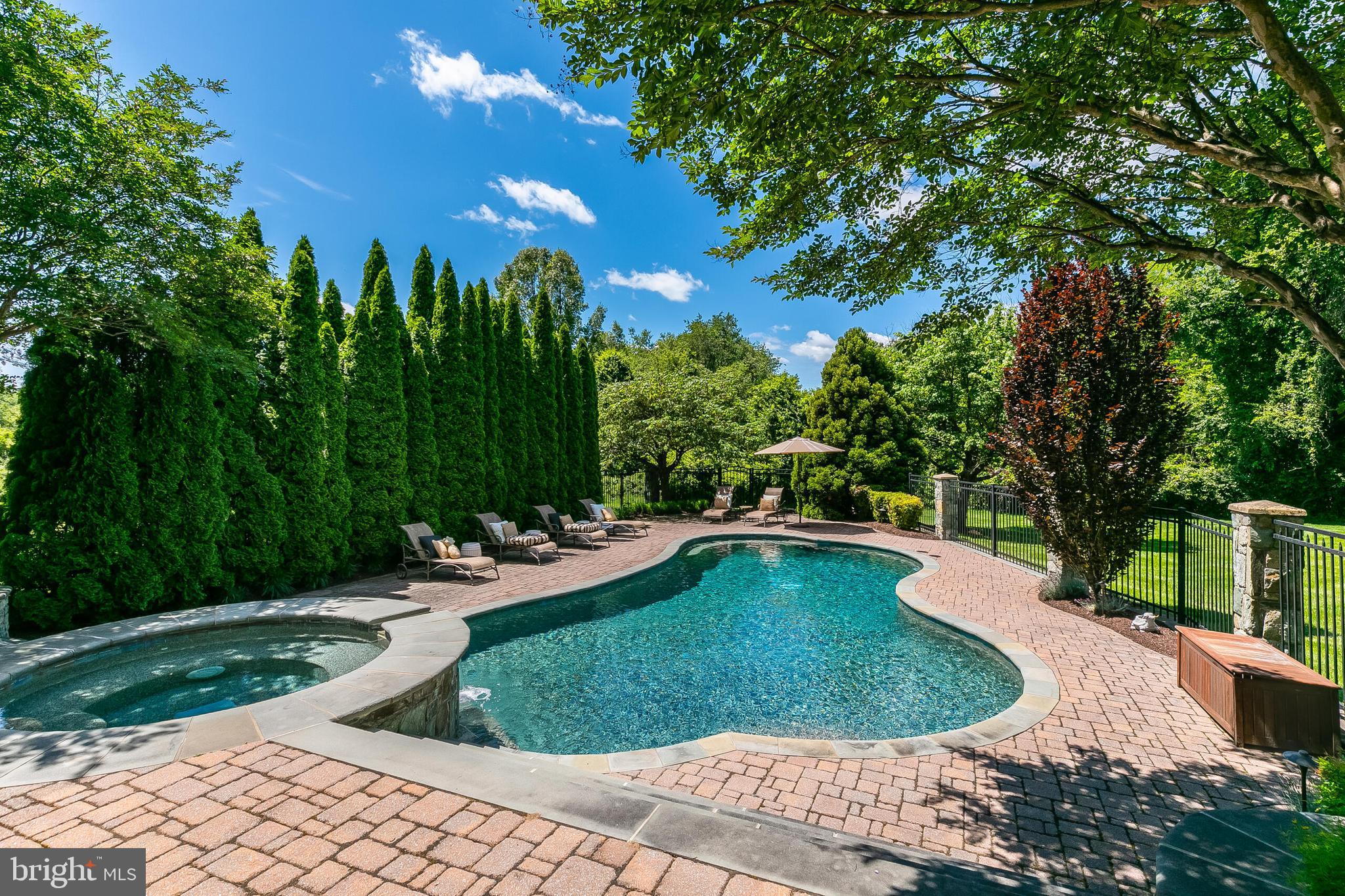 GRIFFITH ESTATES - Residential