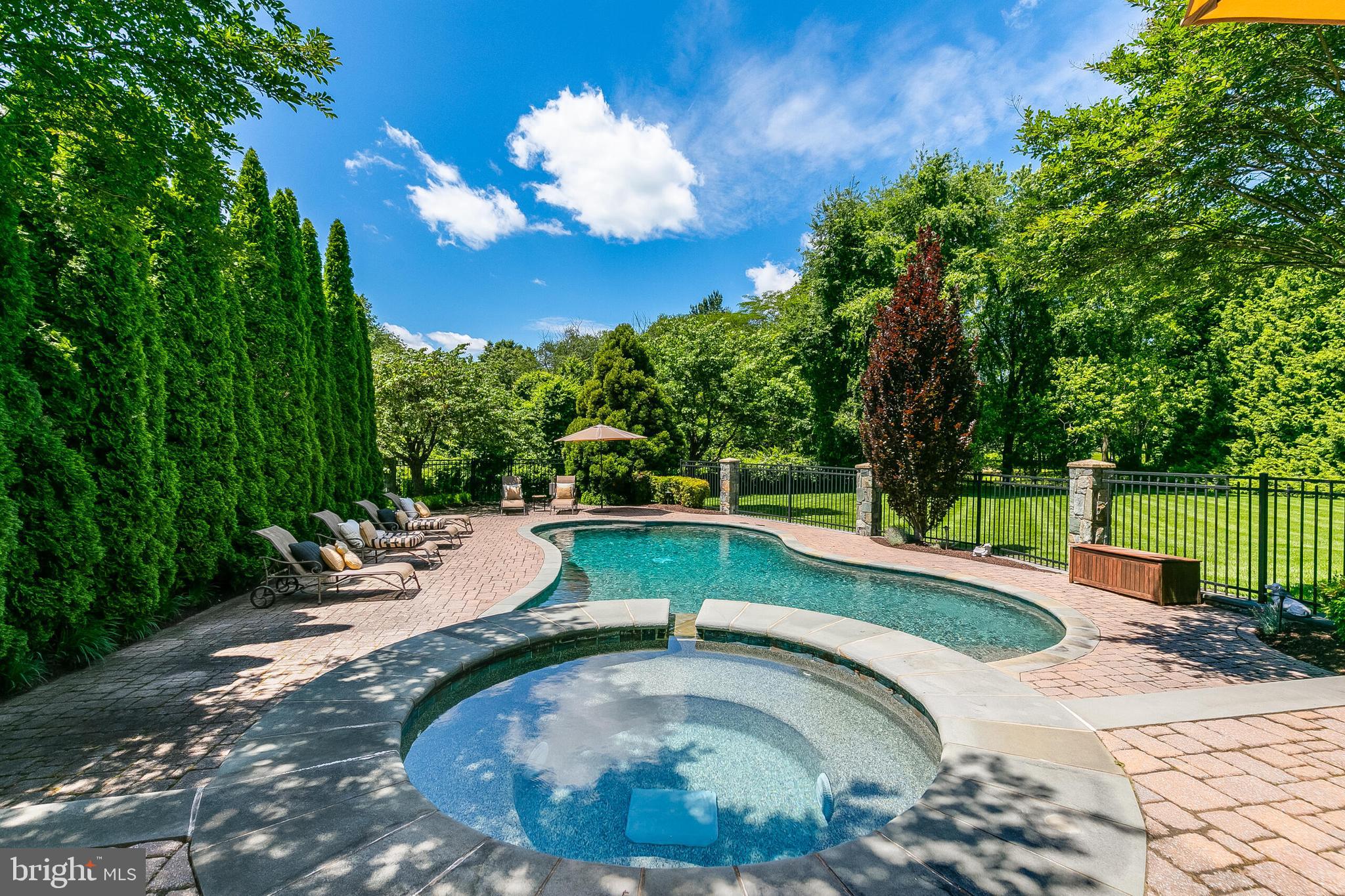 GRIFFITH ESTATES - Residential