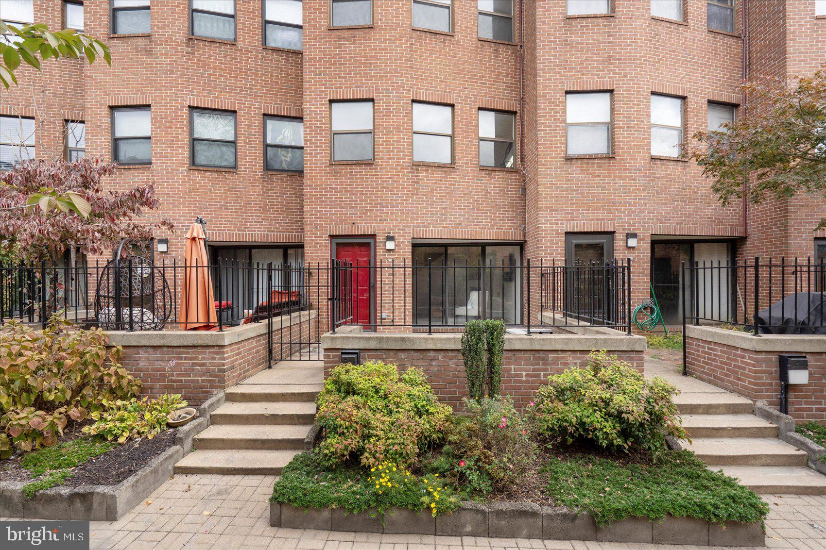 MOUNT VERNON PLACE HISTORIC DISTRICT - Residential