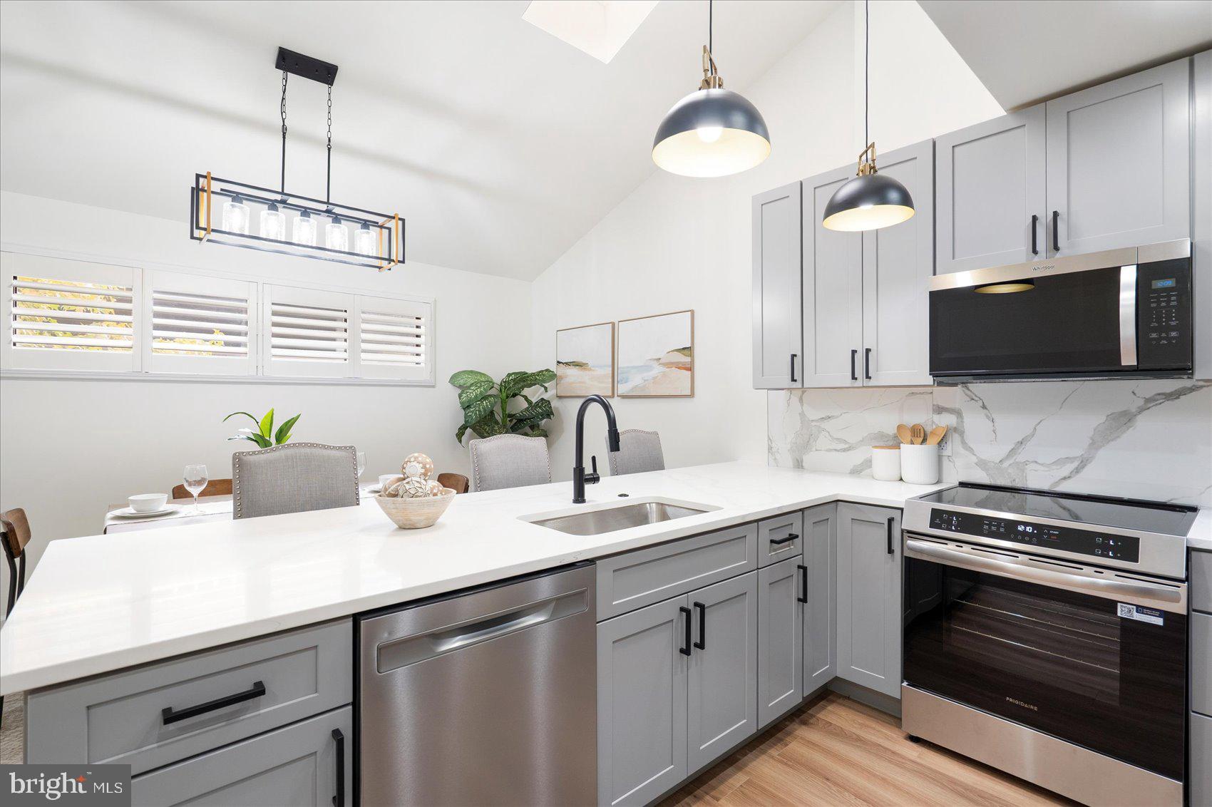 MOUNT VERNON PLACE HISTORIC DISTRICT - Residential