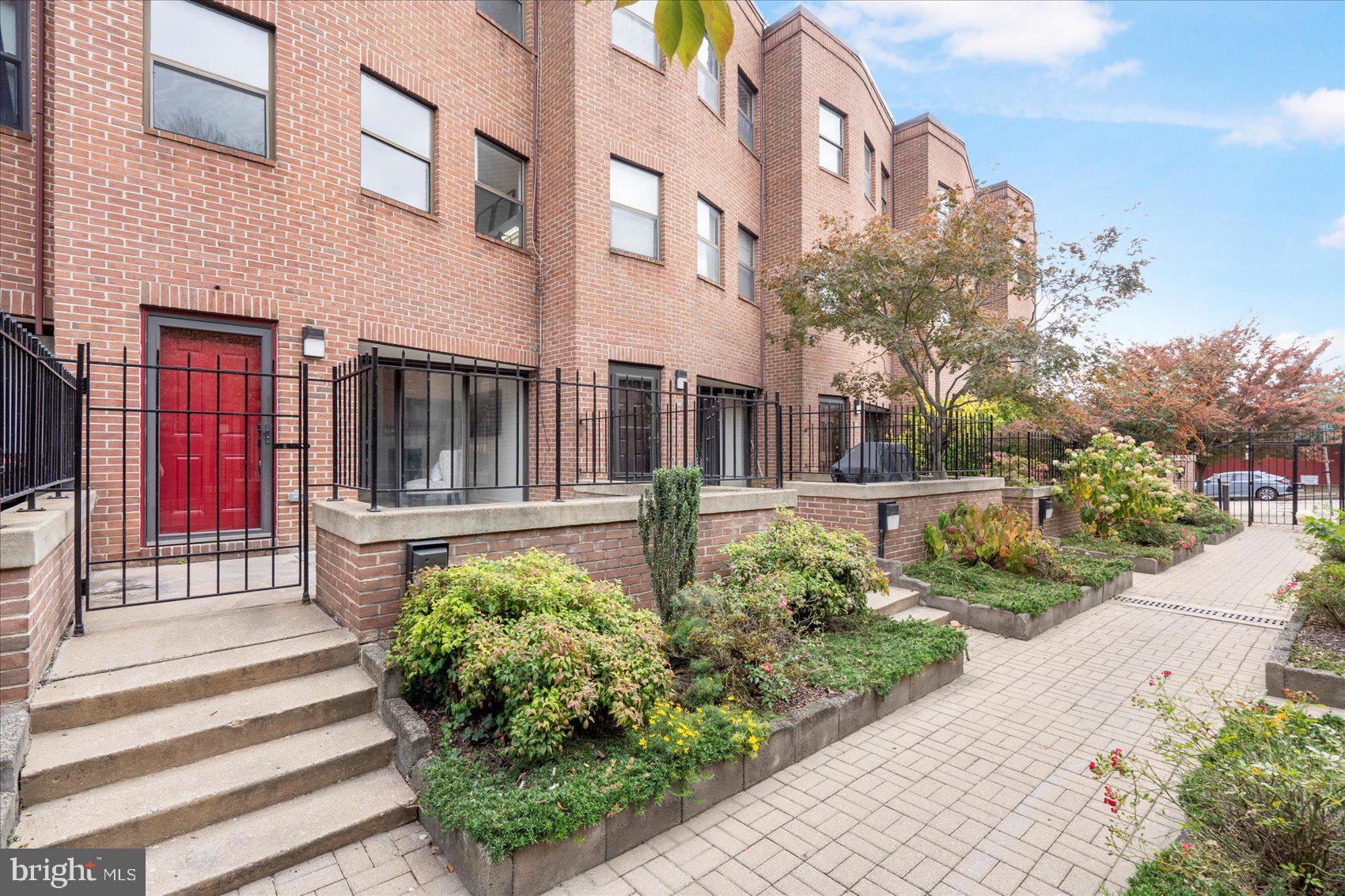 MOUNT VERNON PLACE HISTORIC DISTRICT - Residential