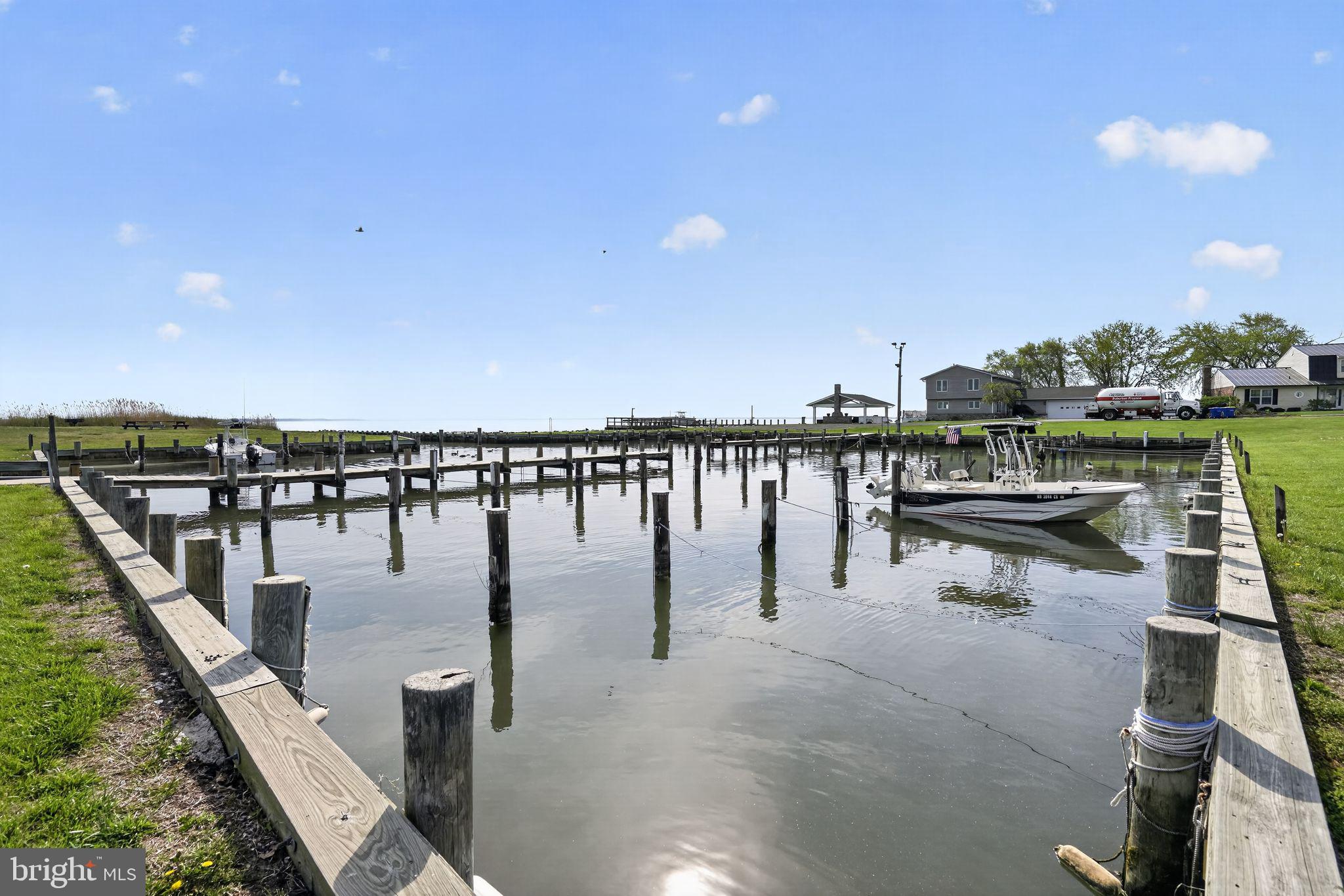 CLOVERFIELDS - Residential