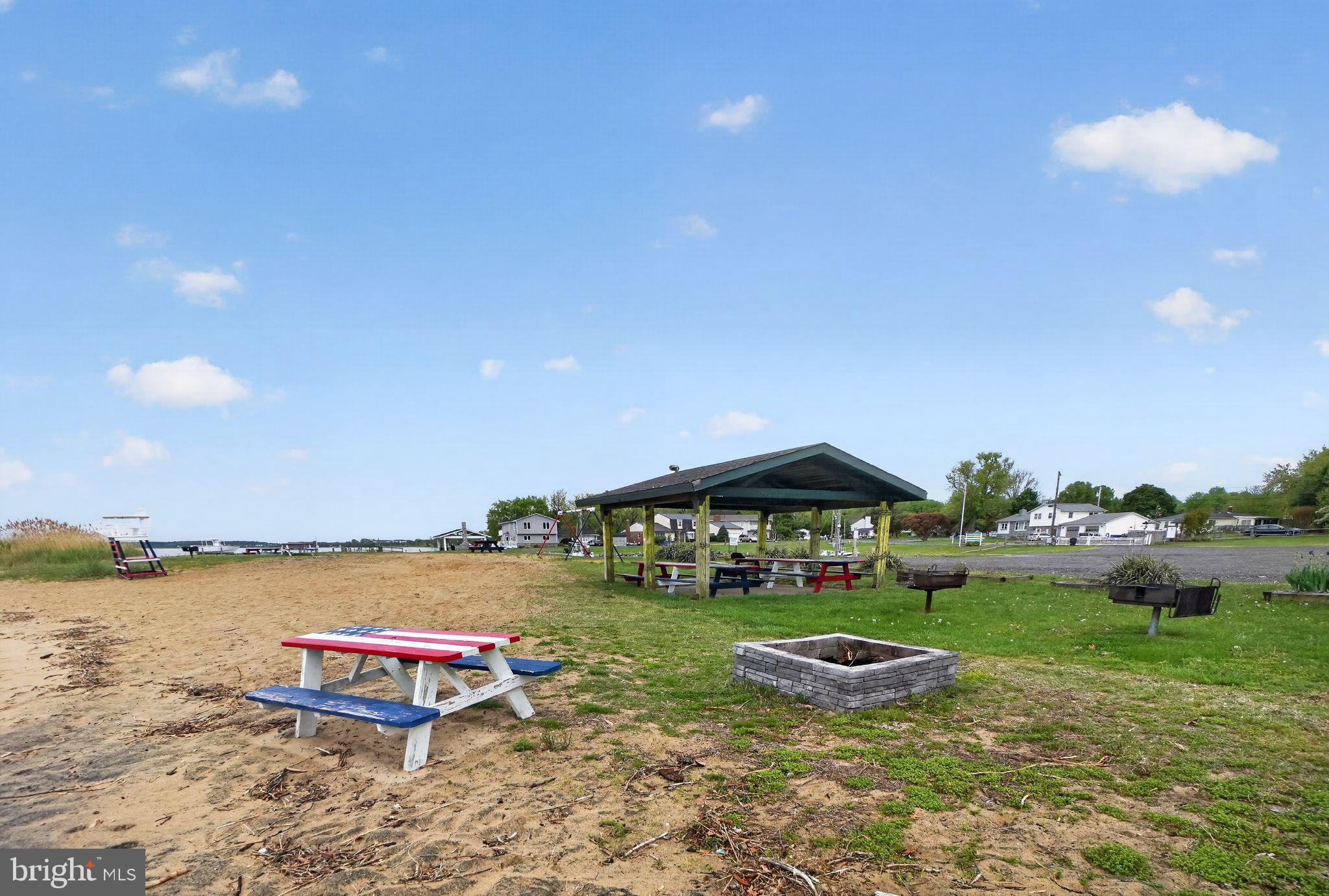 CLOVERFIELDS - Residential