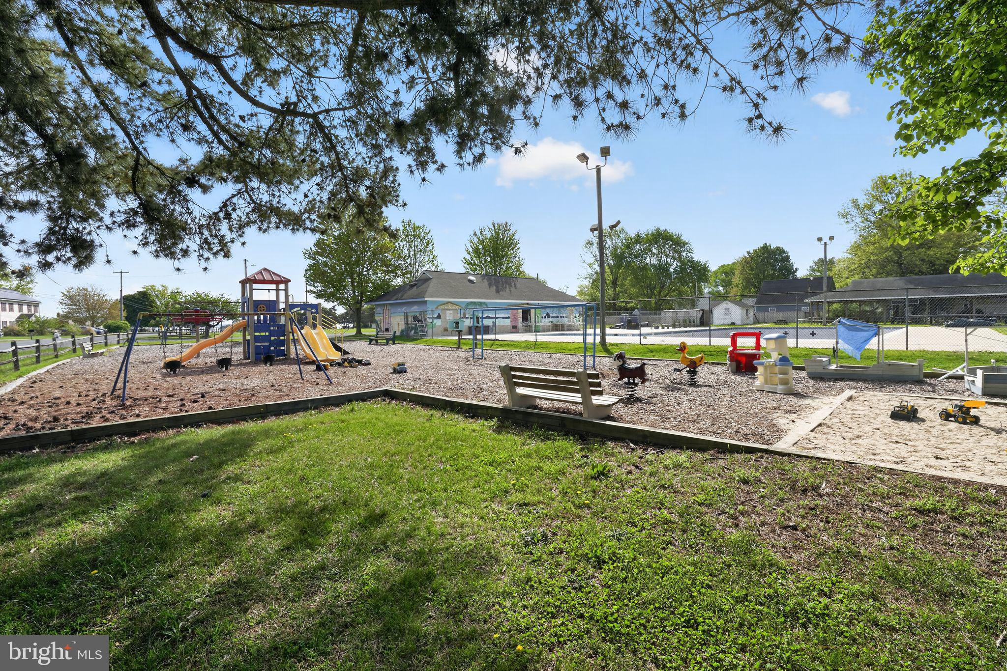 CLOVERFIELDS - Residential