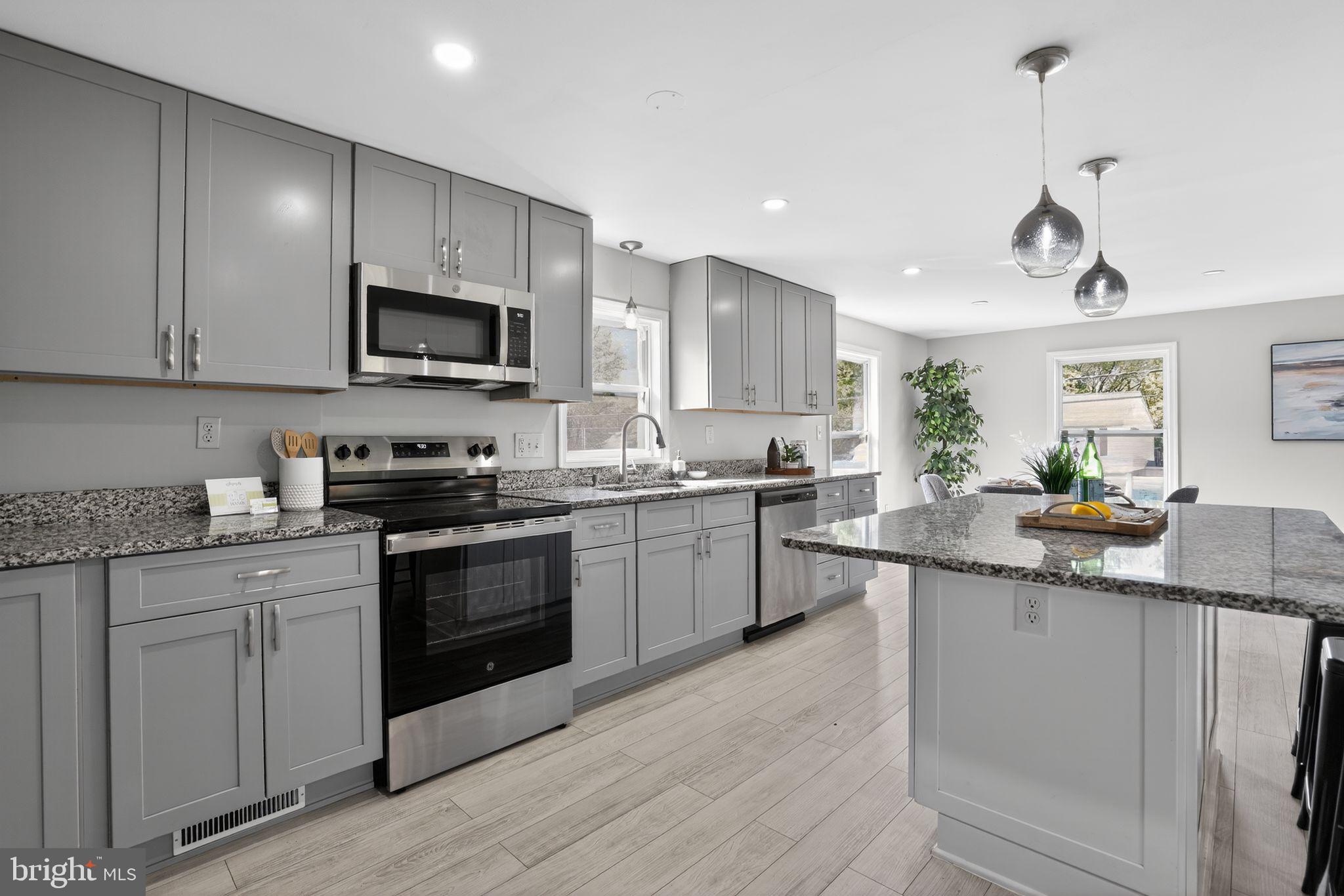 CLOVERFIELDS - Residential