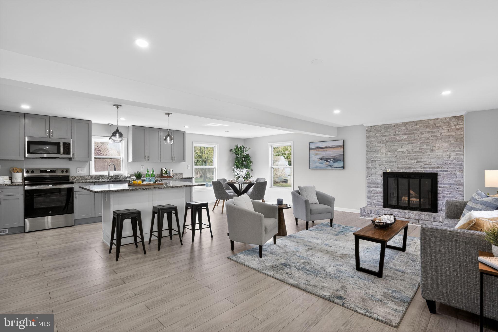 CLOVERFIELDS - Residential