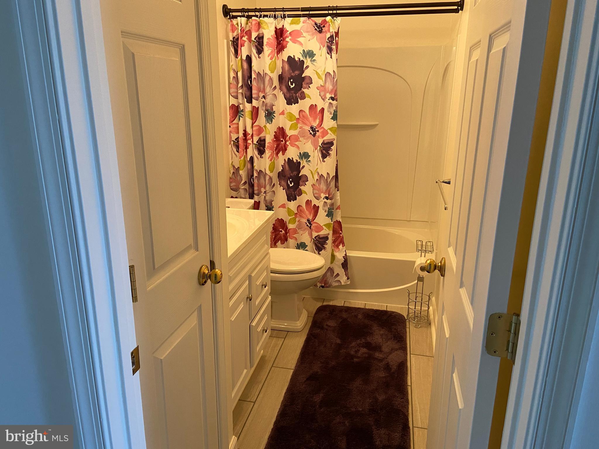 FOUR SEASONS ESTATES - Residential