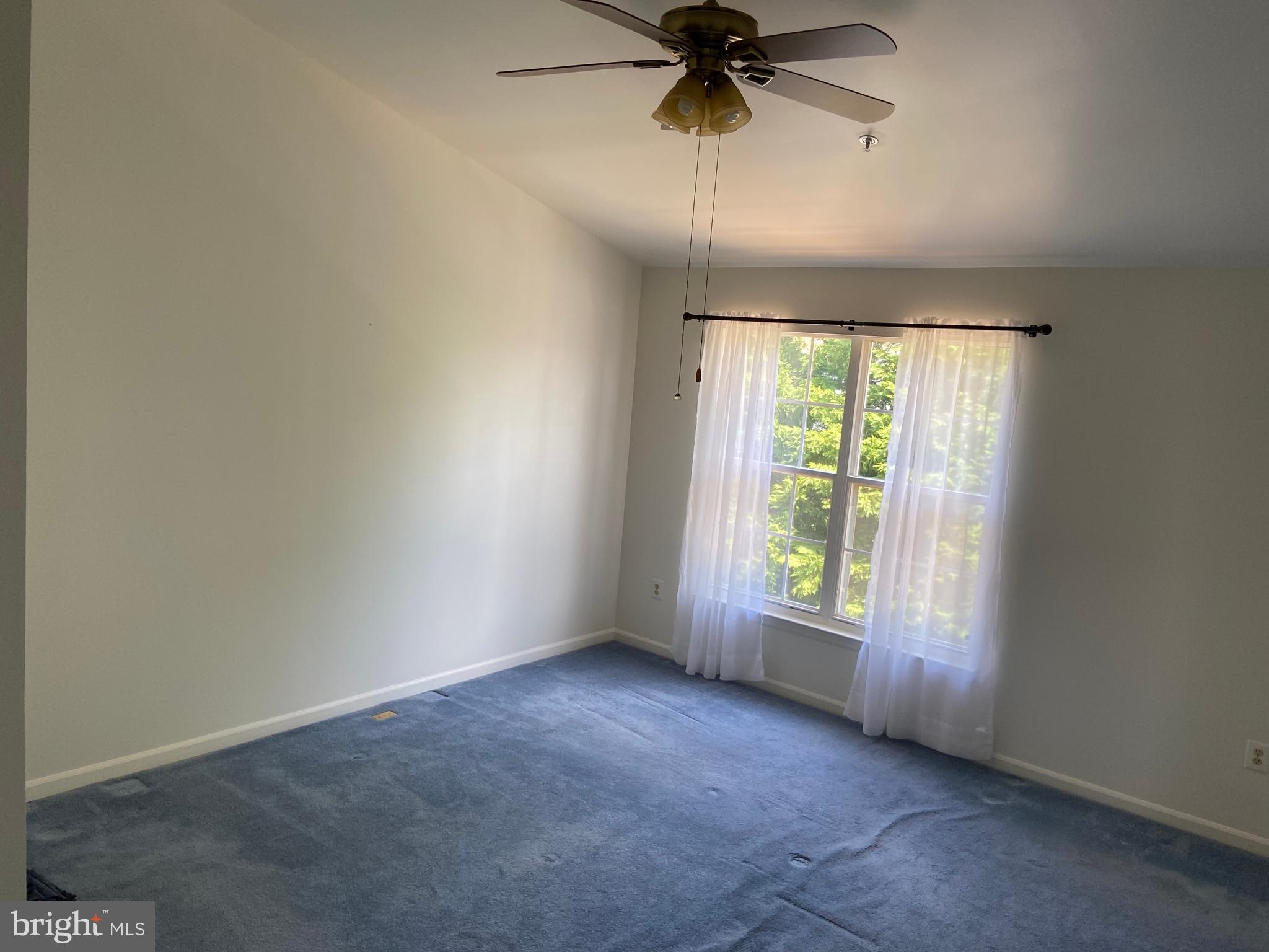 FOUR SEASONS ESTATES - Residential