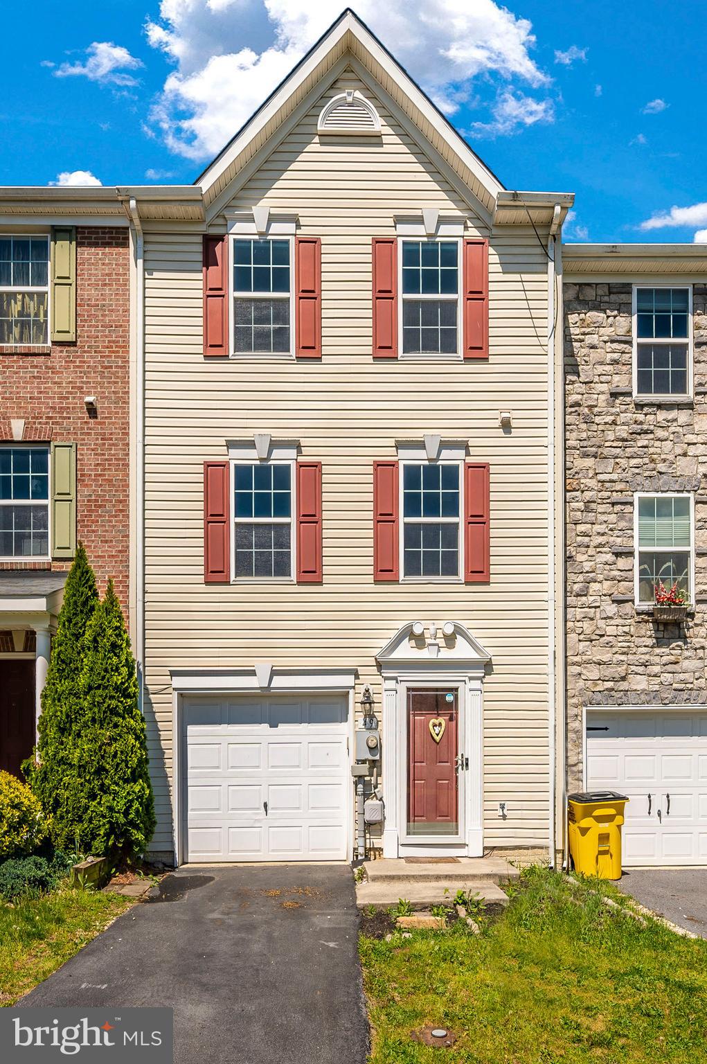 FAIRWAYS EAST - Residential