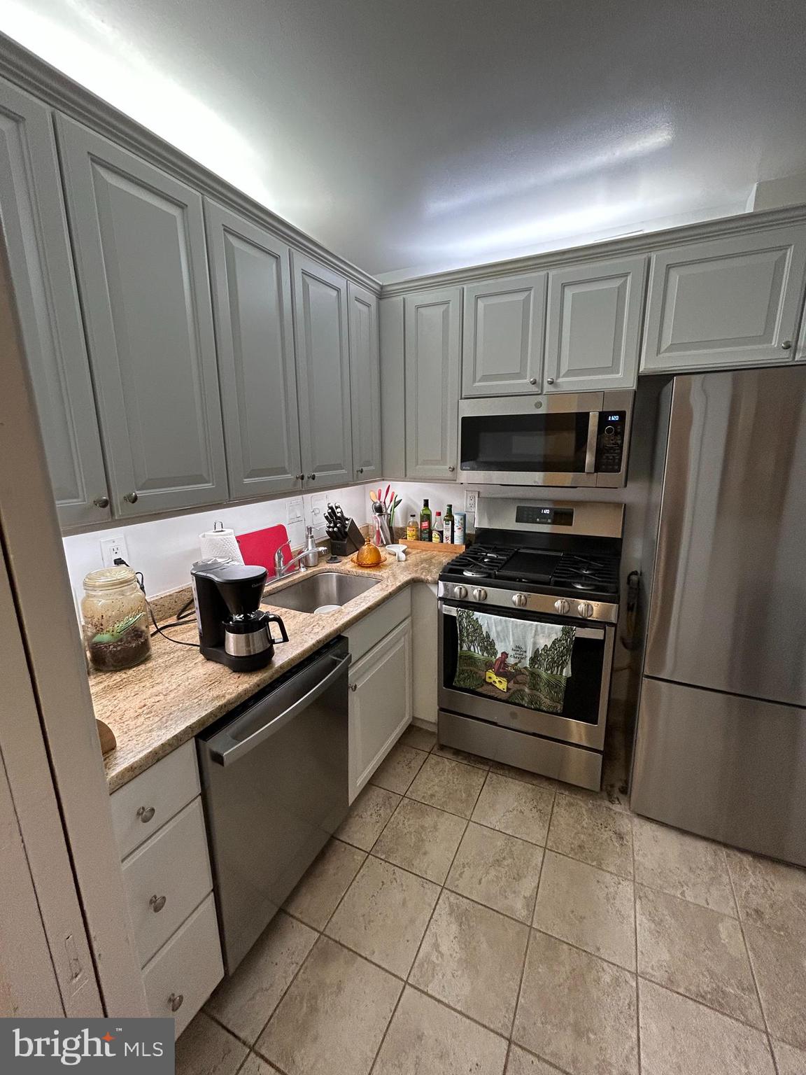 4515 WILLARD AVENUE 1118S