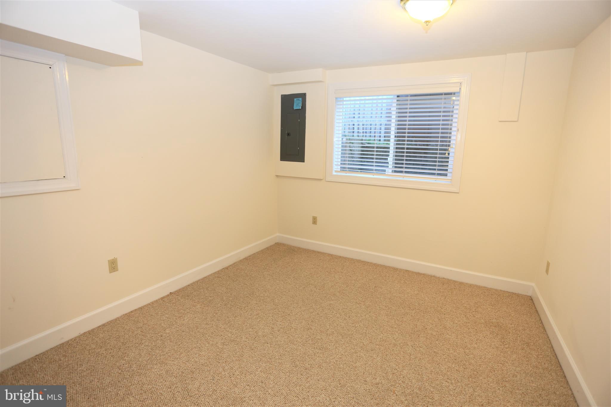 FERNWOOD - Residential Lease