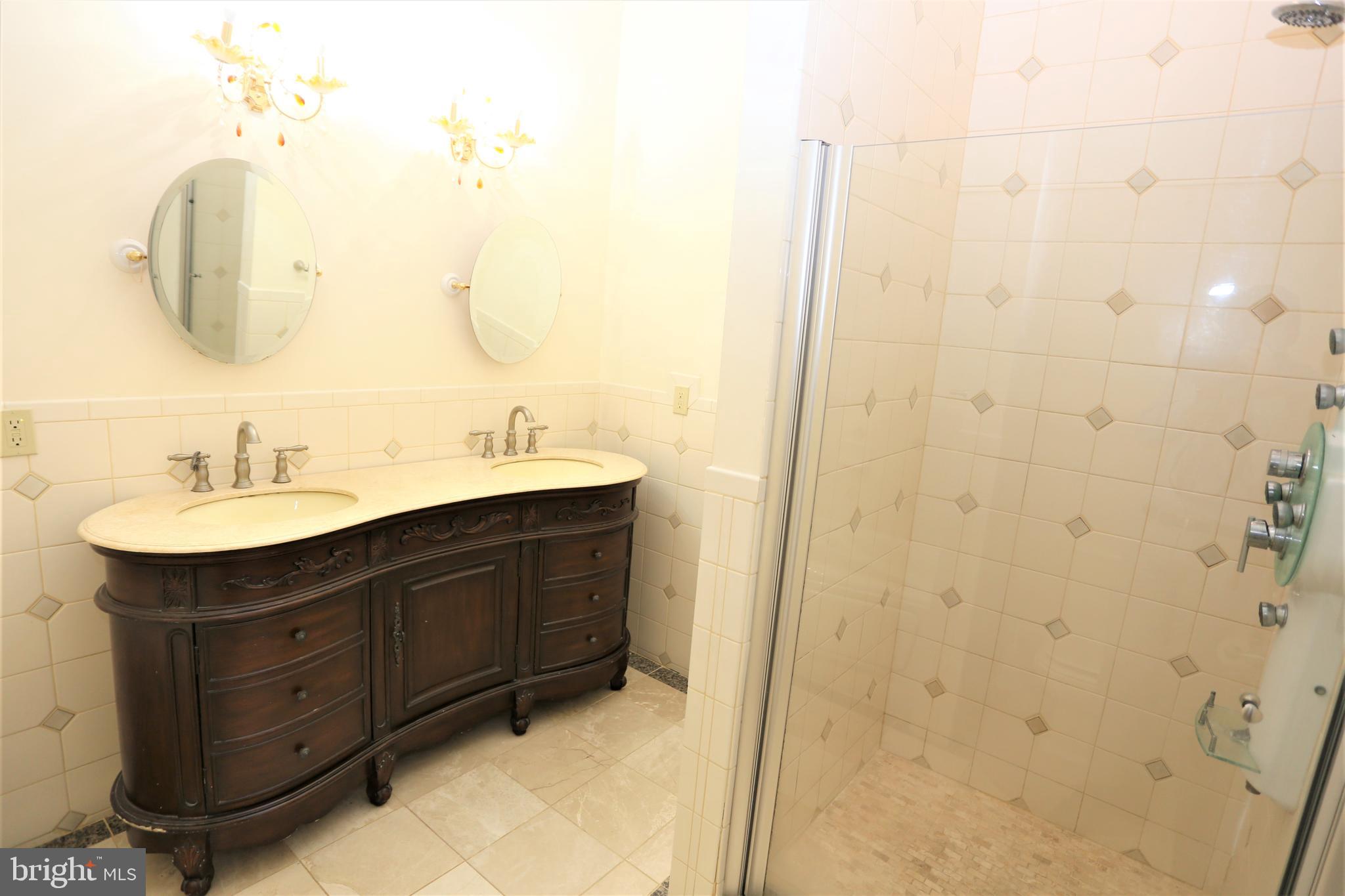 FERNWOOD - Residential Lease