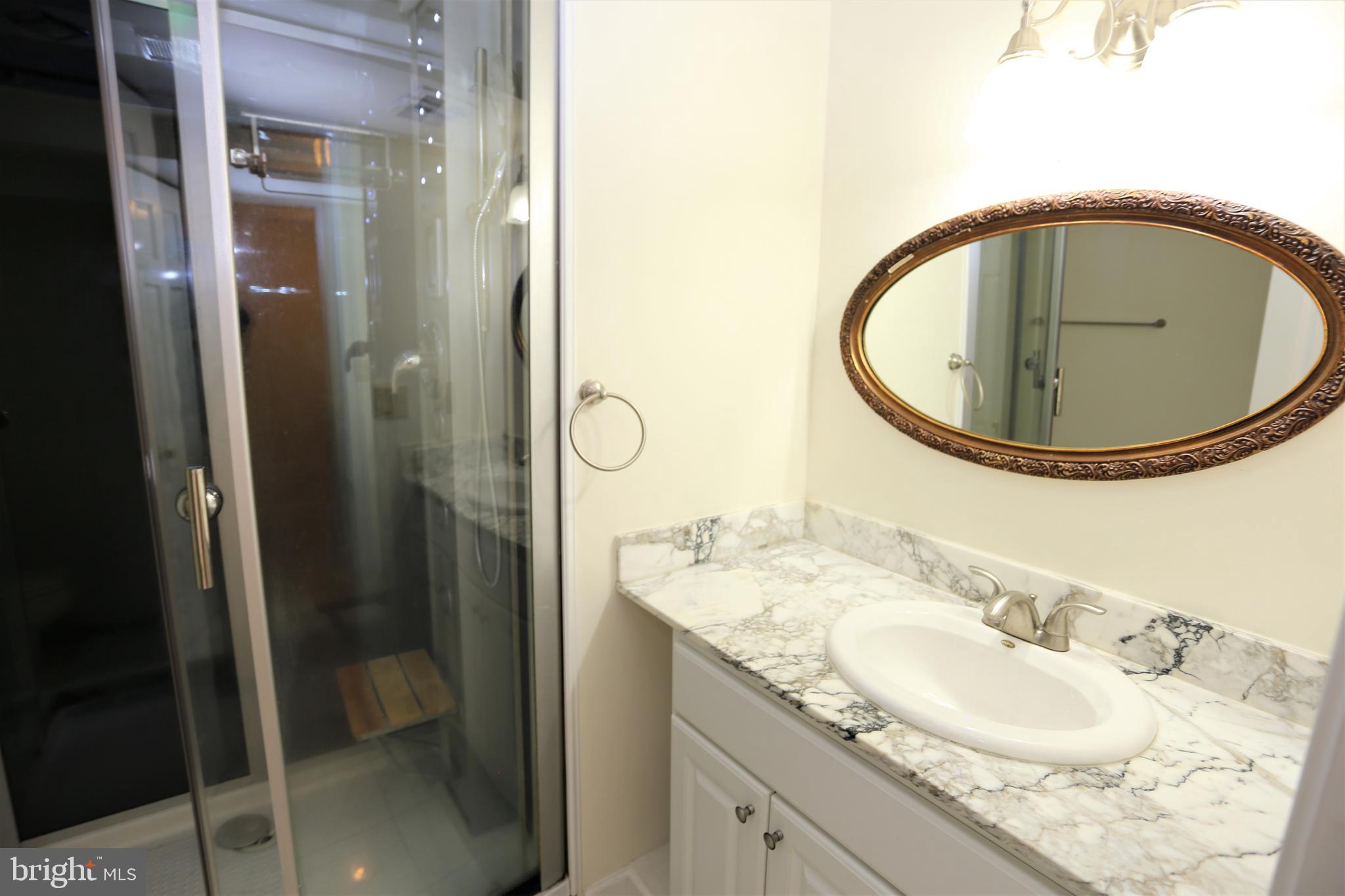 FERNWOOD - Residential Lease