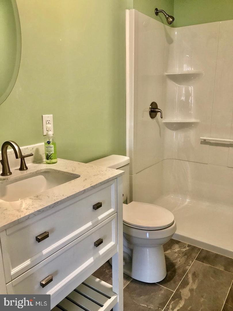 PAINTER - Residential Lease