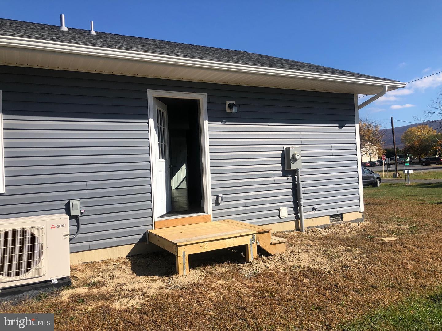 PAINTER - Residential Lease