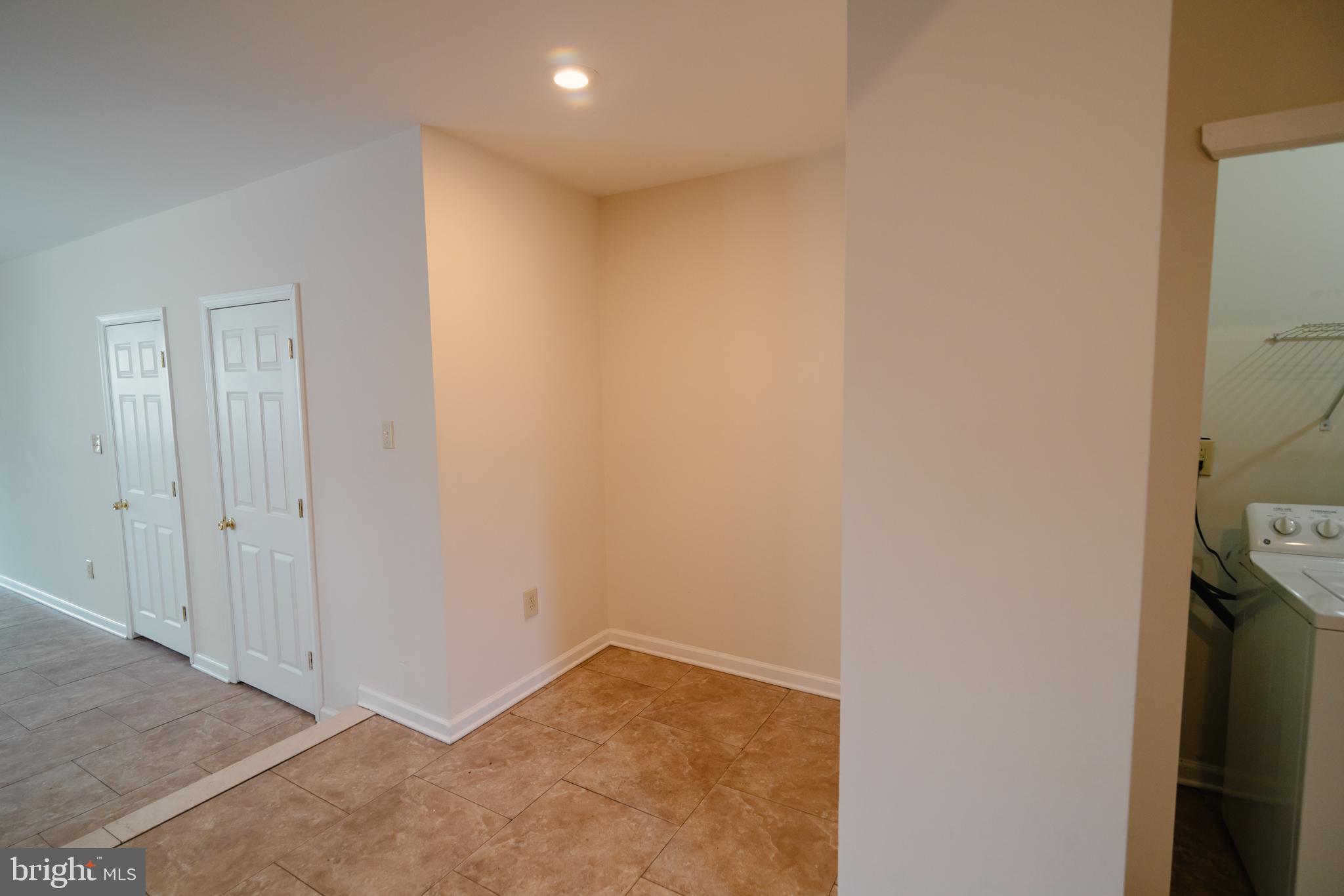 MANTUA - Residential