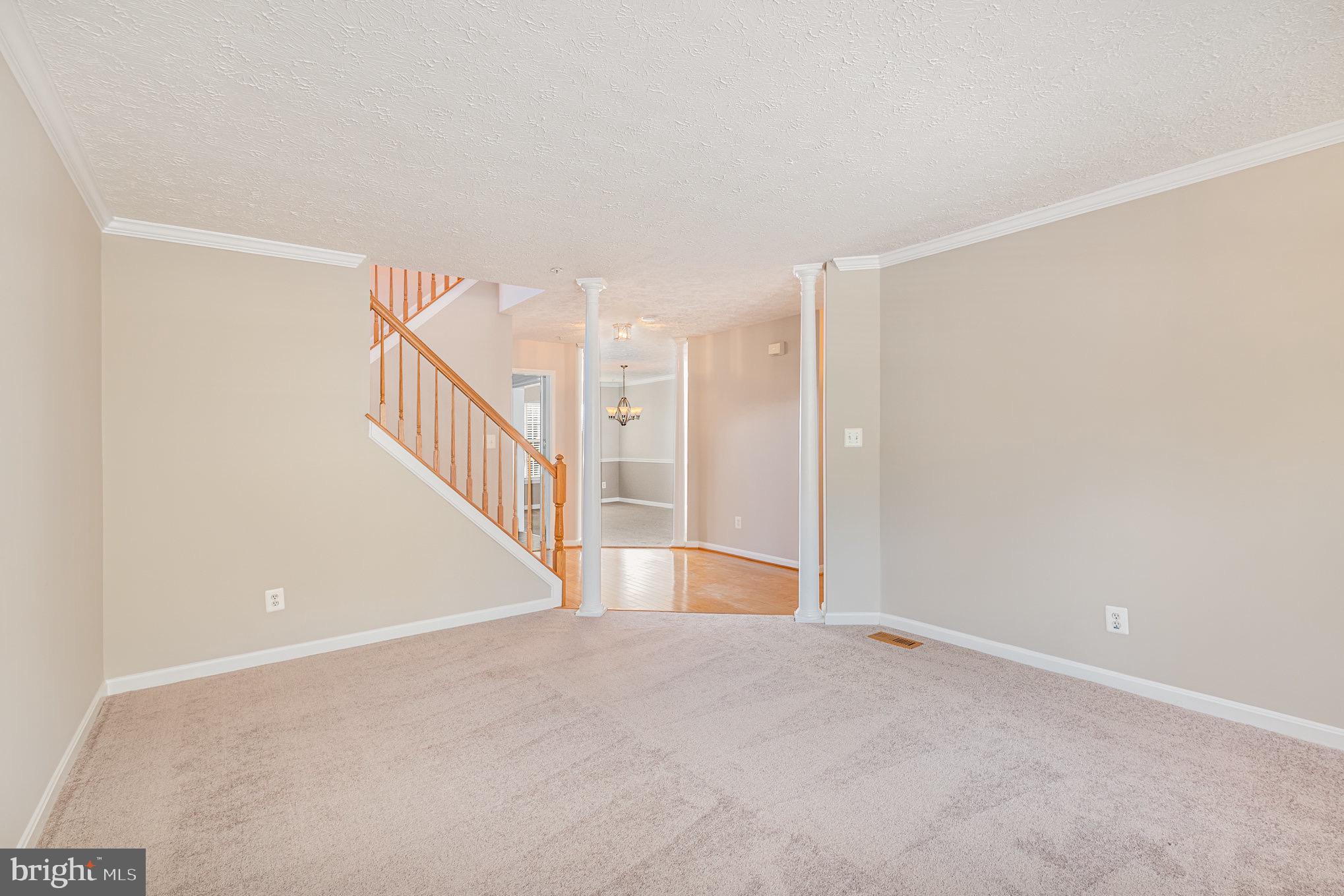 DEER SPRING - Residential