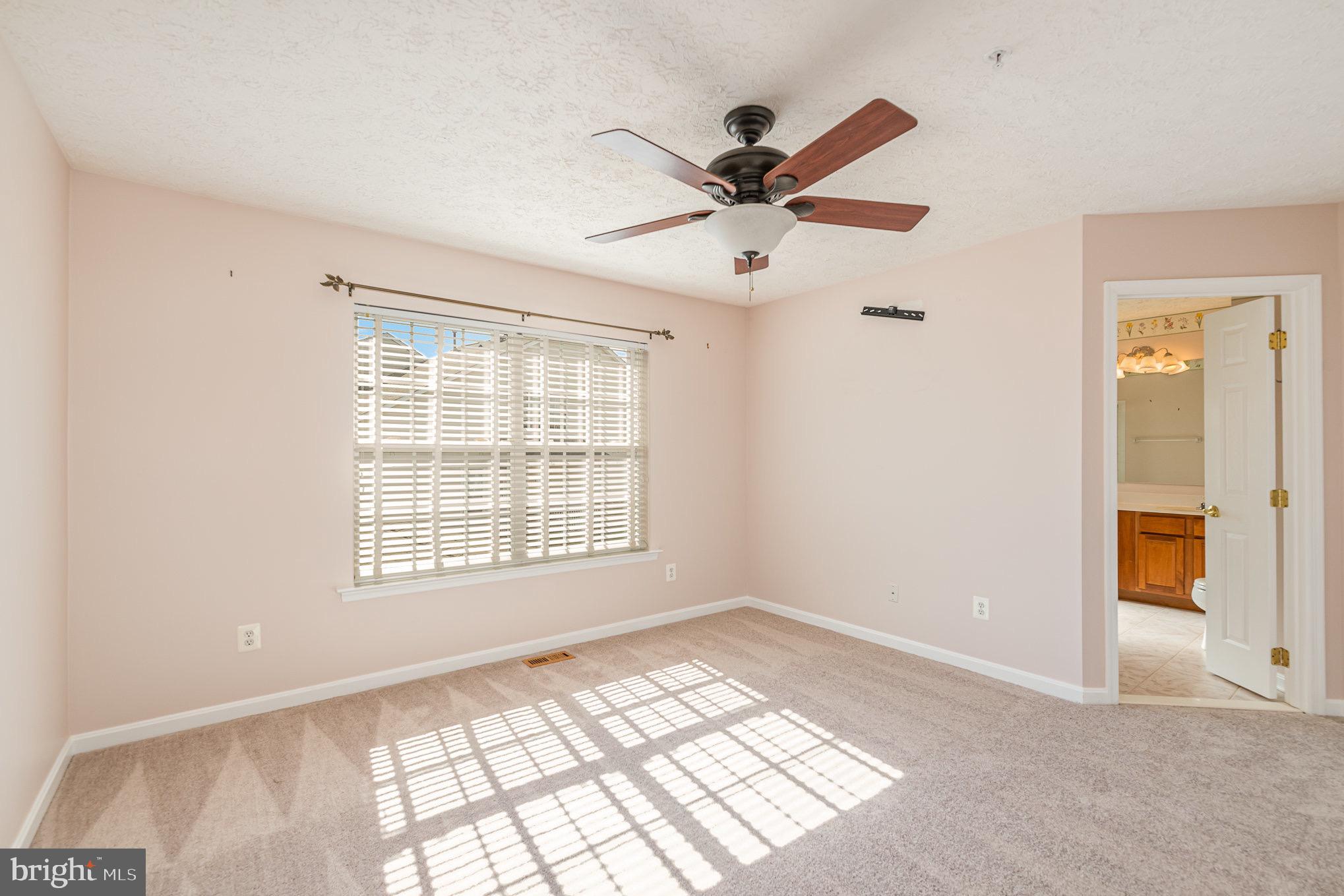 DEER SPRING - Residential