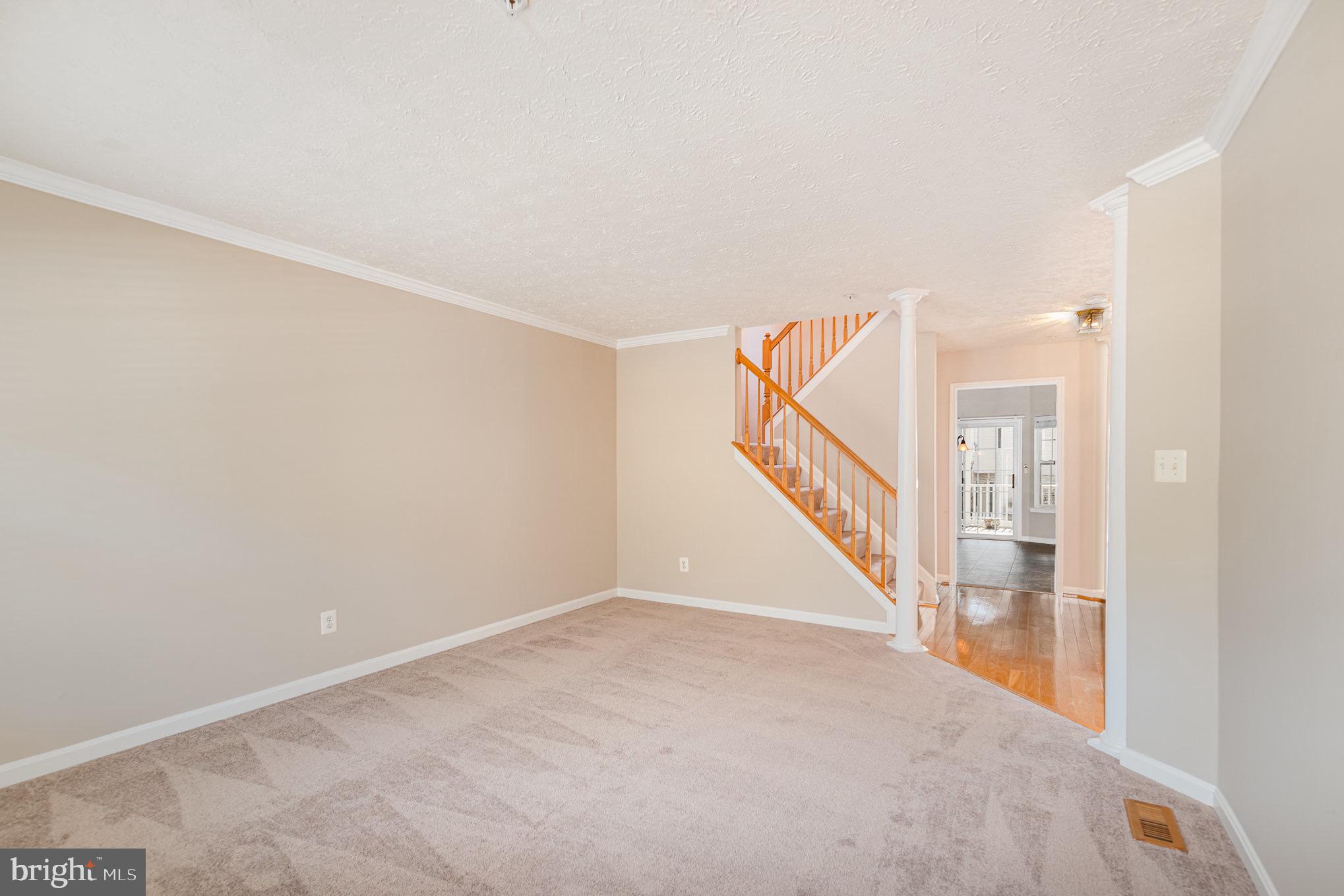 DEER SPRING - Residential