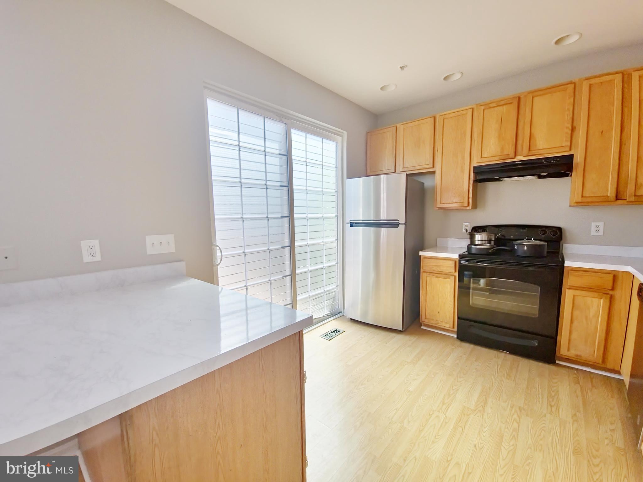 HIGHLAND GATE - Residential Lease